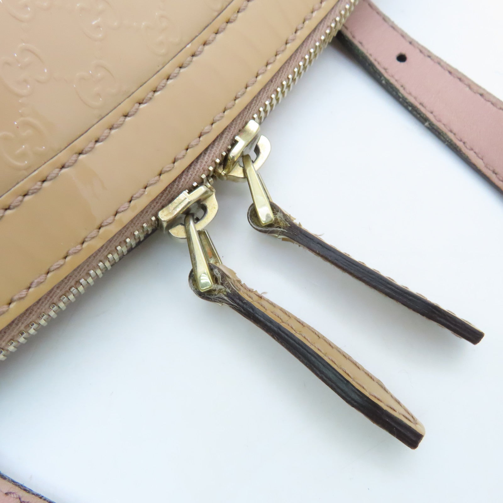 GUCCI patent leather 2way Shoulder Bag gold buckle handle shoulder bag beige