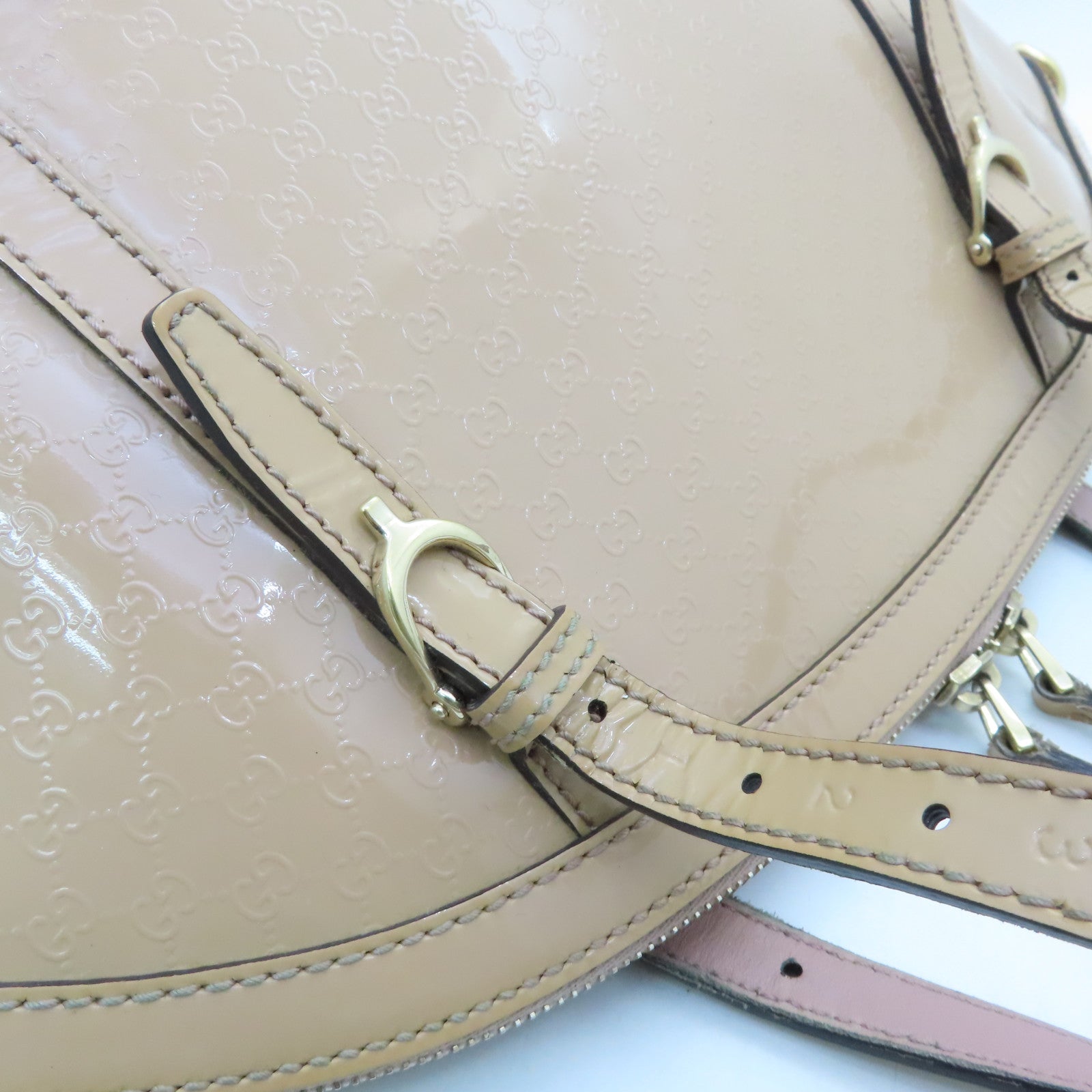 GUCCI patent leather 2way Shoulder Bag gold buckle handle shoulder bag beige
