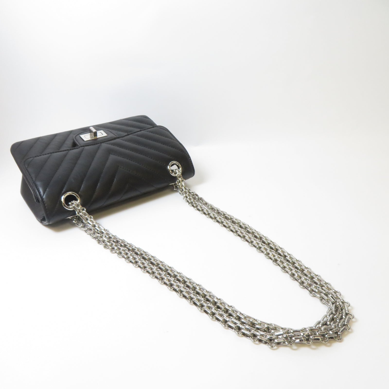 CHANEL 斜紋牛皮皮革2.55 Mini銀扣鏈帶肩背袋黑色