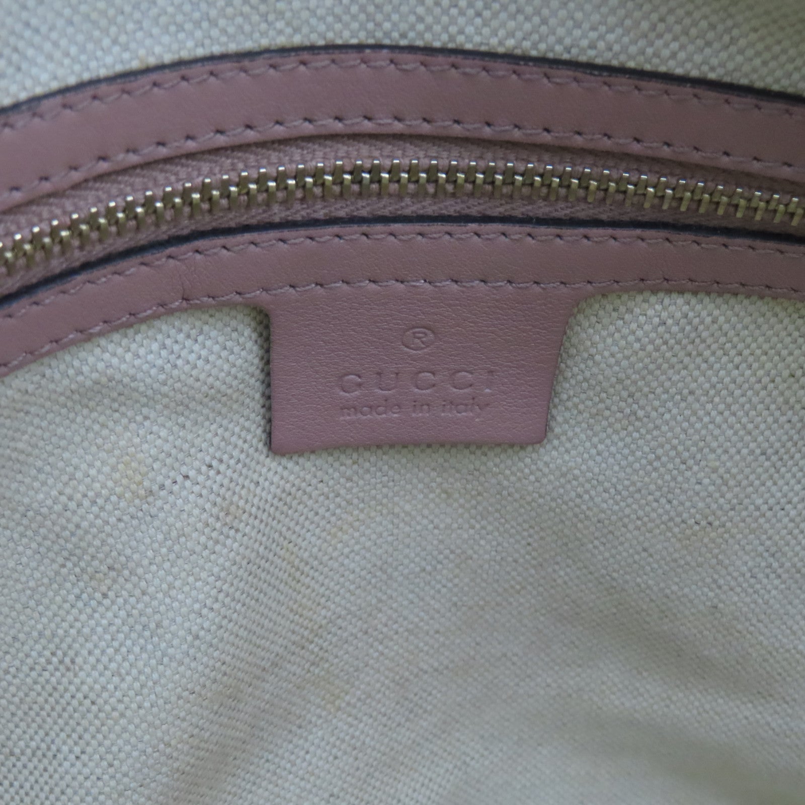 GUCCI patent leather 2way Shoulder Bag gold buckle handle shoulder bag beige