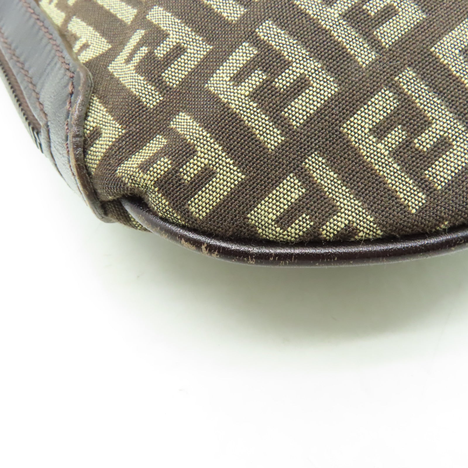 FENDI 帆布Shoulder Bag銀扣肩背袋啡色