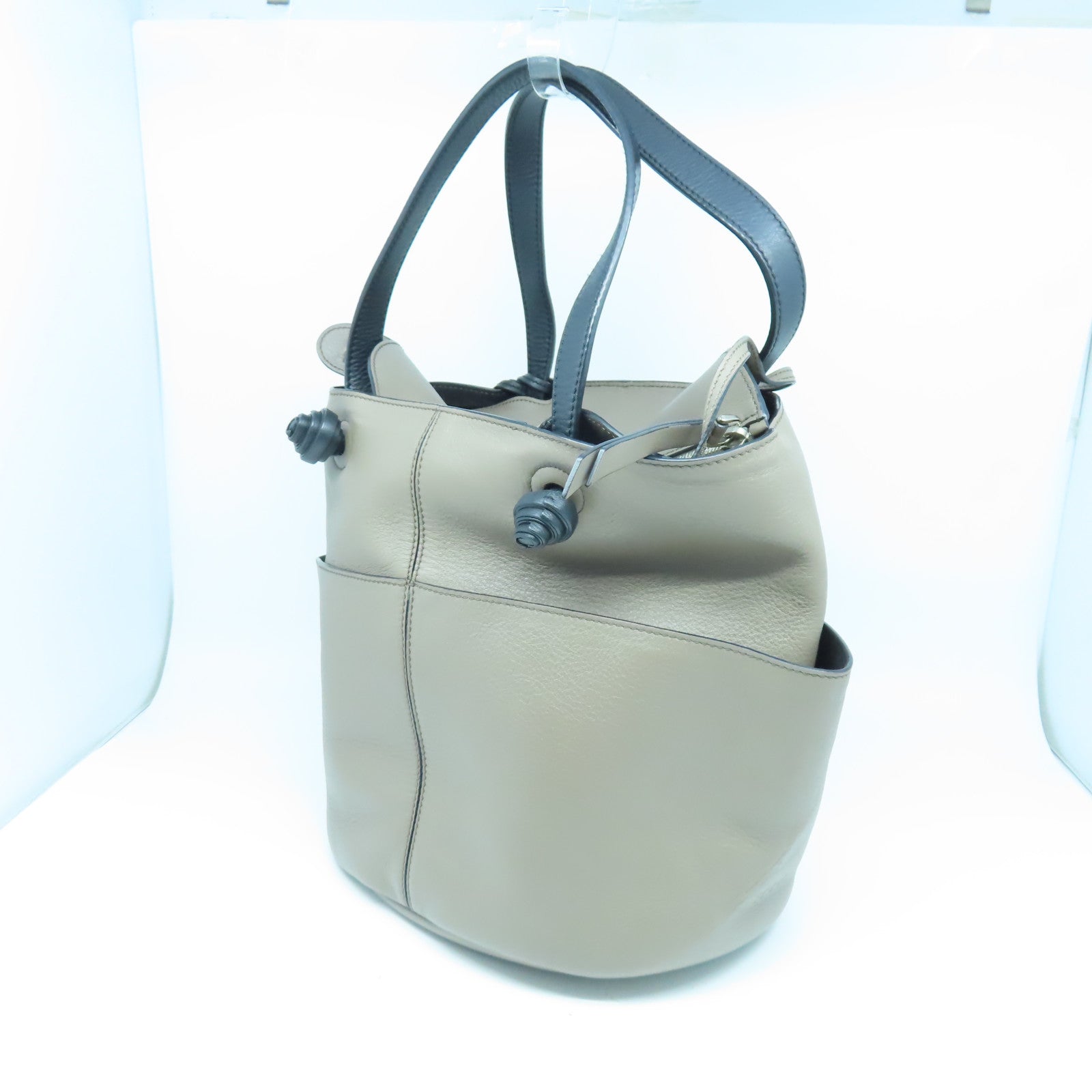TOD’S 牛皮皮革Shoulder Bag銀扣肩背袋灰色/黑色