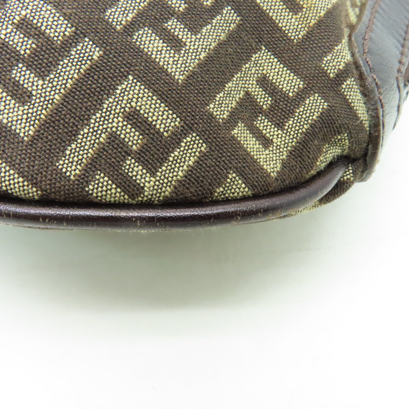 FENDI 帆布Shoulder Bag銀扣肩背袋啡色