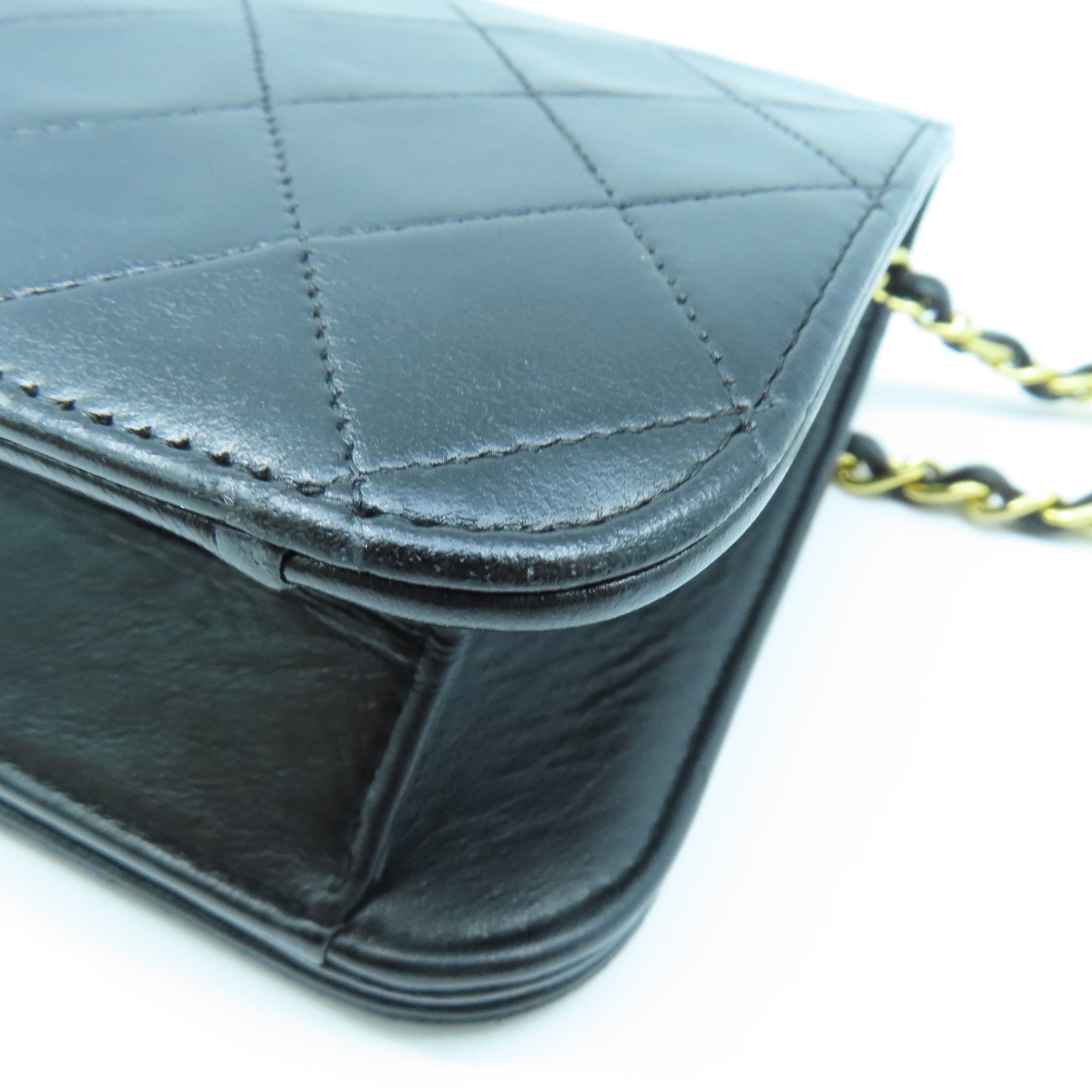CHANEL rhombic sheepskin leather Chain Shoulder gold buckle shoulder bag black
