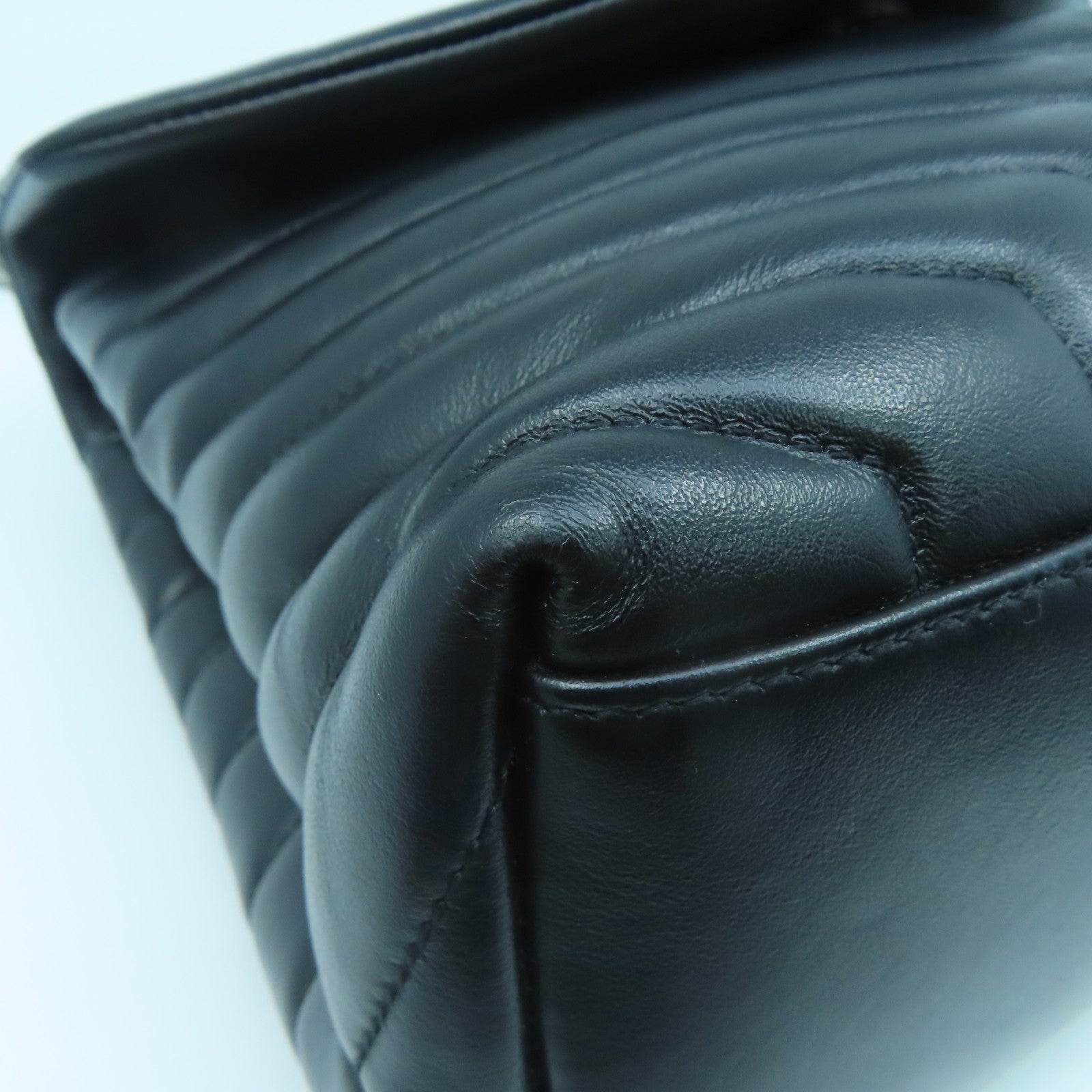 SAINT LAURENT Leather Shoulder Bag Silver Buckle Chain Shoulder Bag Black