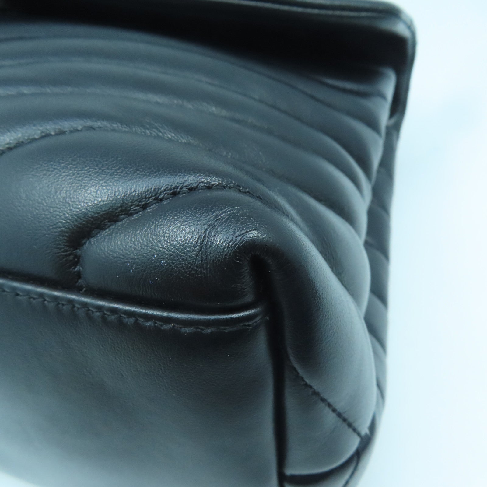 SAINT LAURENT Leather Shoulder Bag Silver Buckle Chain Shoulder Bag Black