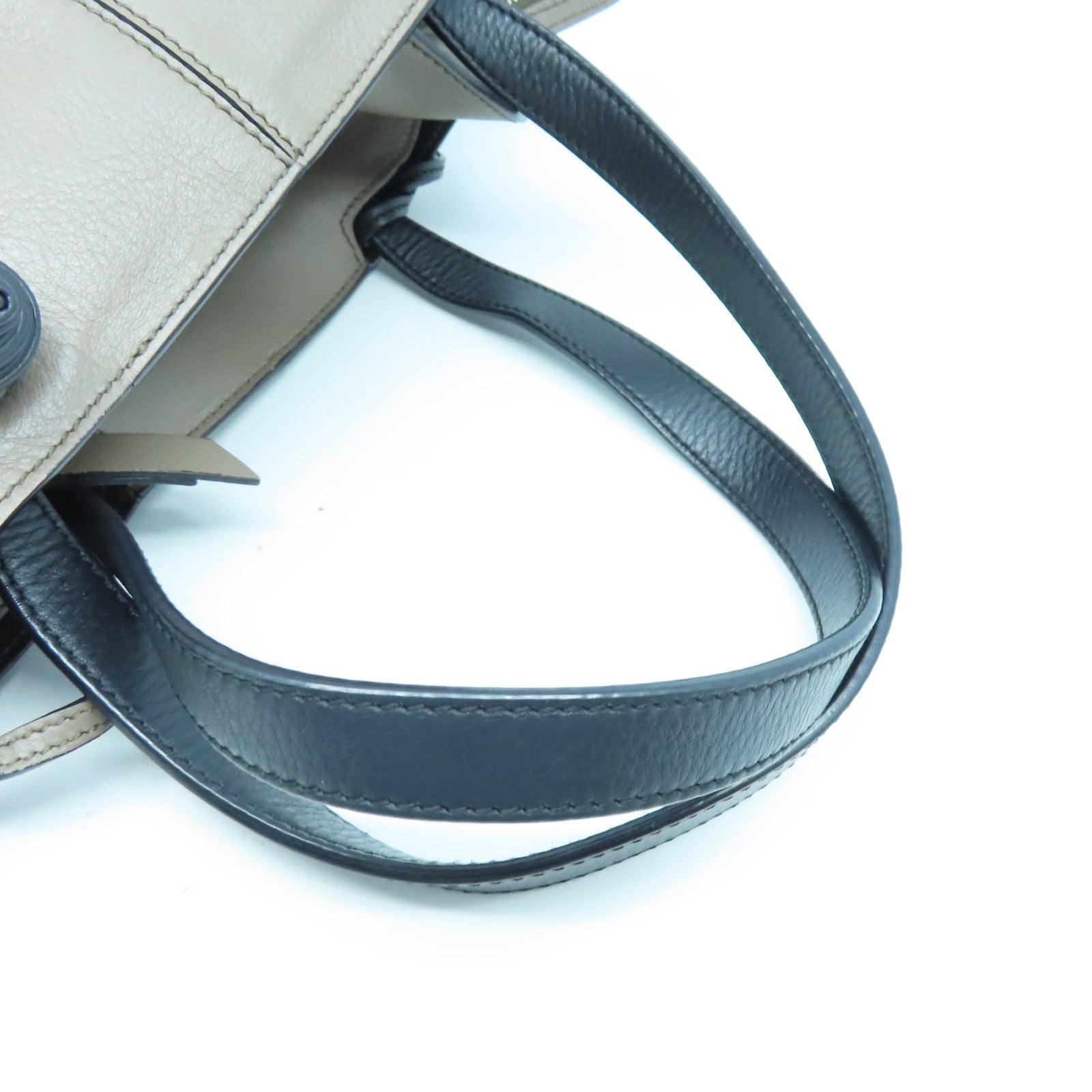 TOD’S 牛皮皮革Shoulder Bag銀扣肩背袋灰色/黑色