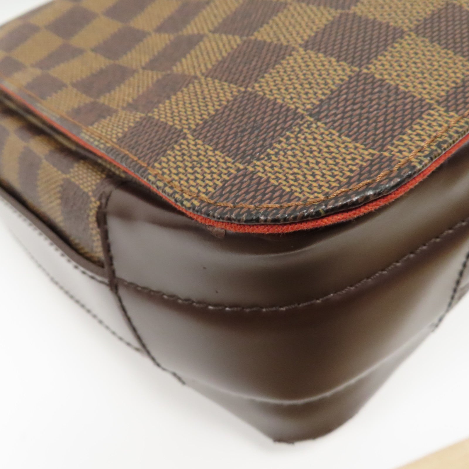 LOUIS VUITTON Damier Bastille金扣肩背袋啡色