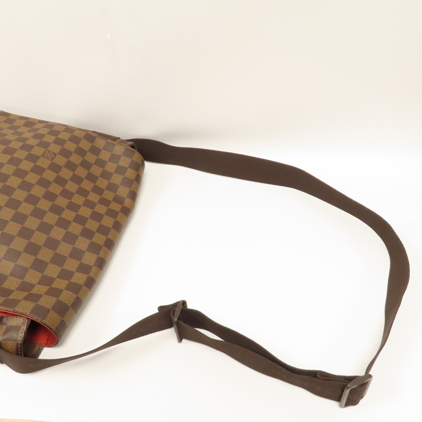 LOUIS VUITTON Damier Bastille金扣肩背袋啡色