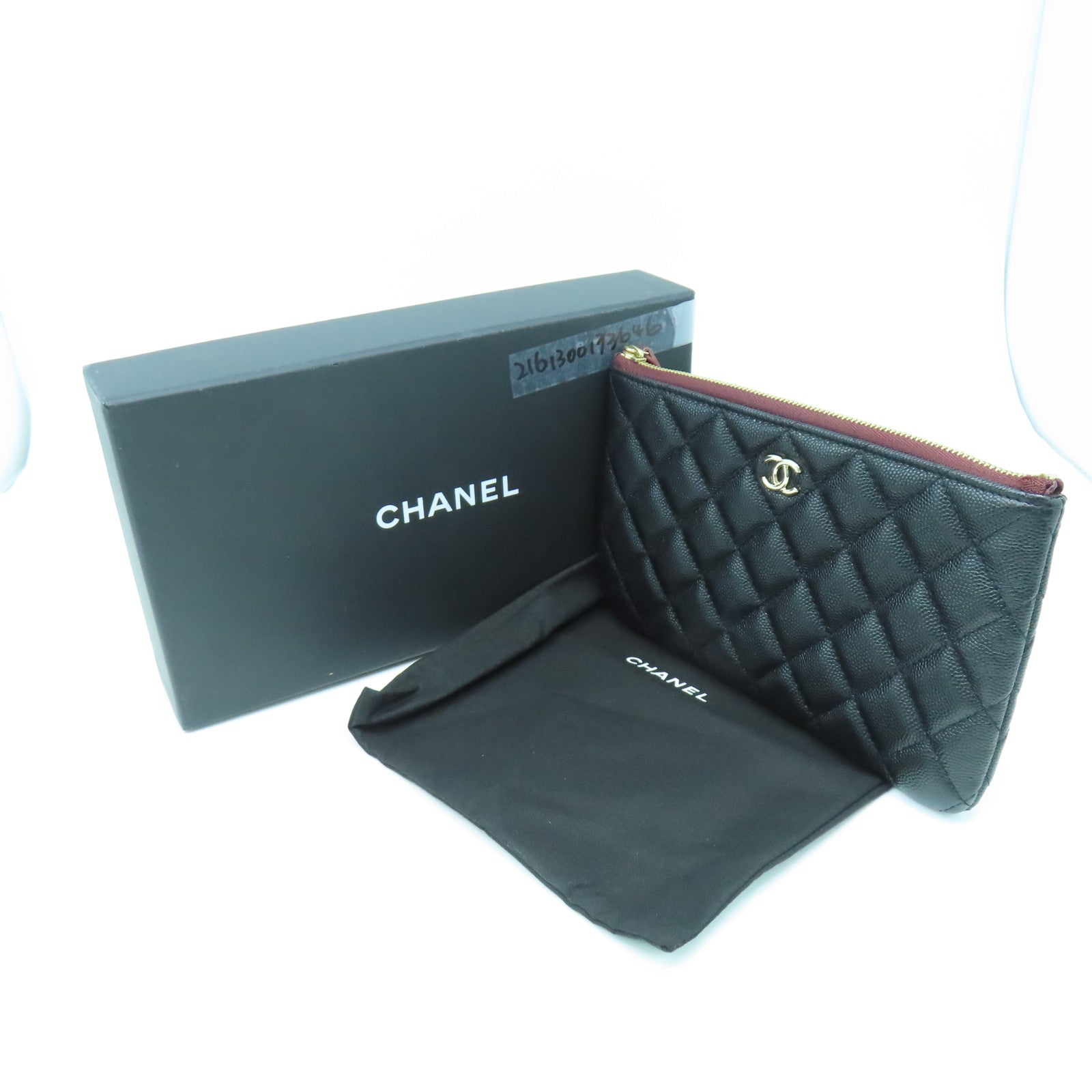 CHANEL 菱格Caviar皮革金扣Classic Pouch手拿包黑色