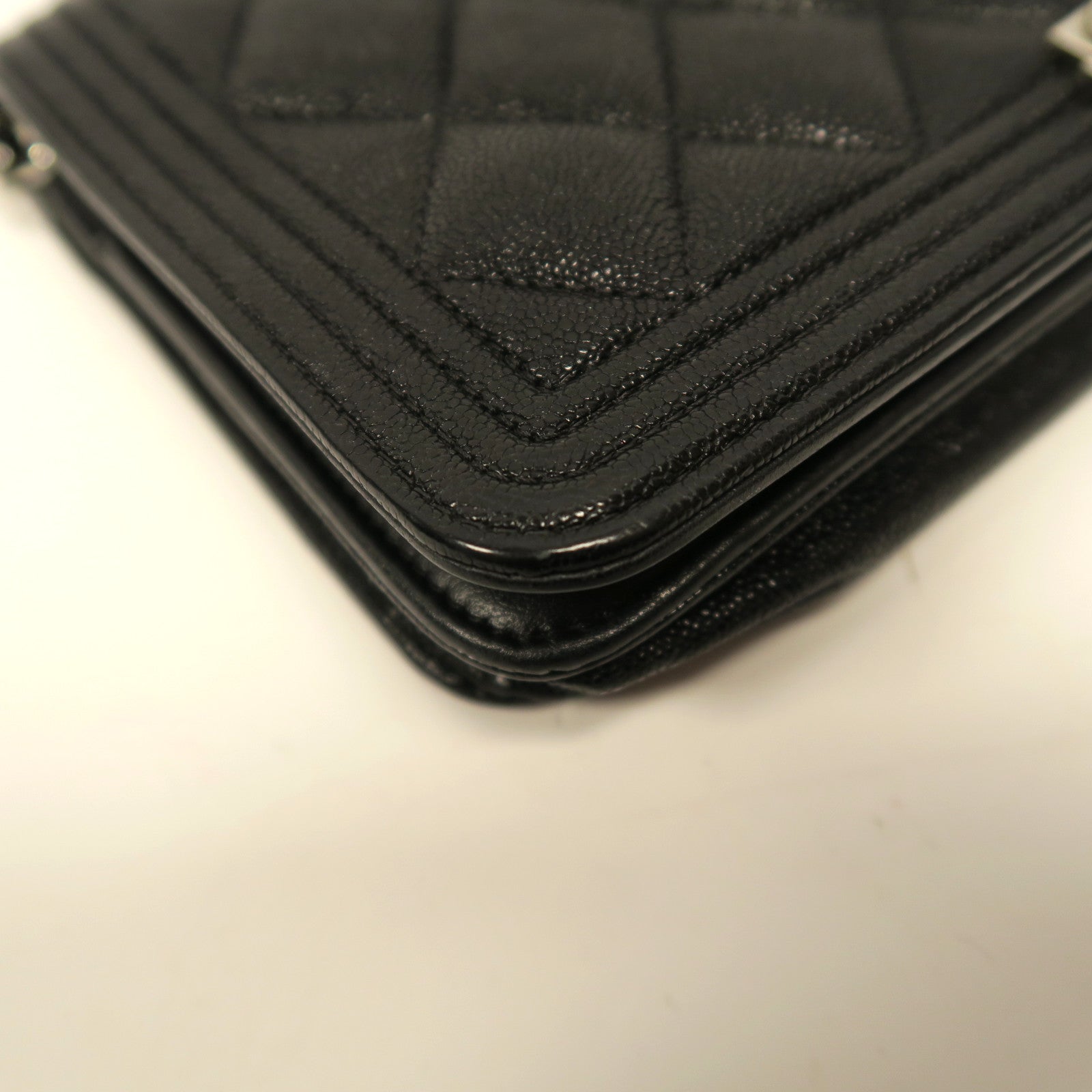 CHANEL 菱格牛皮皮革Boy WOC銀扣鏈帶肩背袋黑色