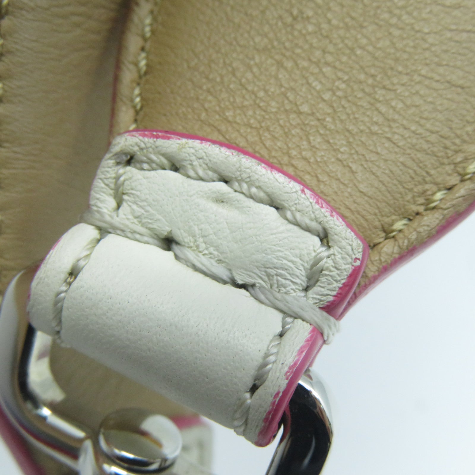 FENDI 牛皮皮革Shoulder Strap銀扣肩帶白色/彩色