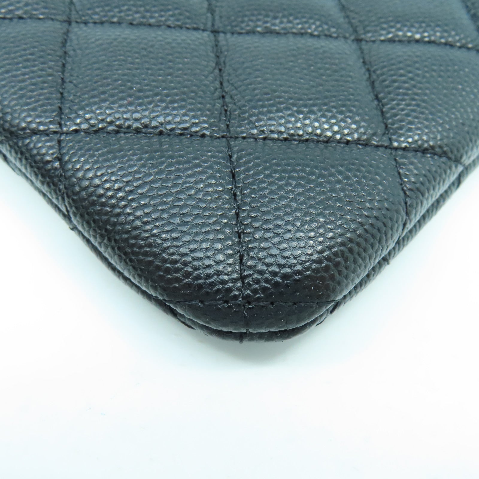 CHANEL 菱格Caviar皮革金扣Classic Pouch手拿包黑色