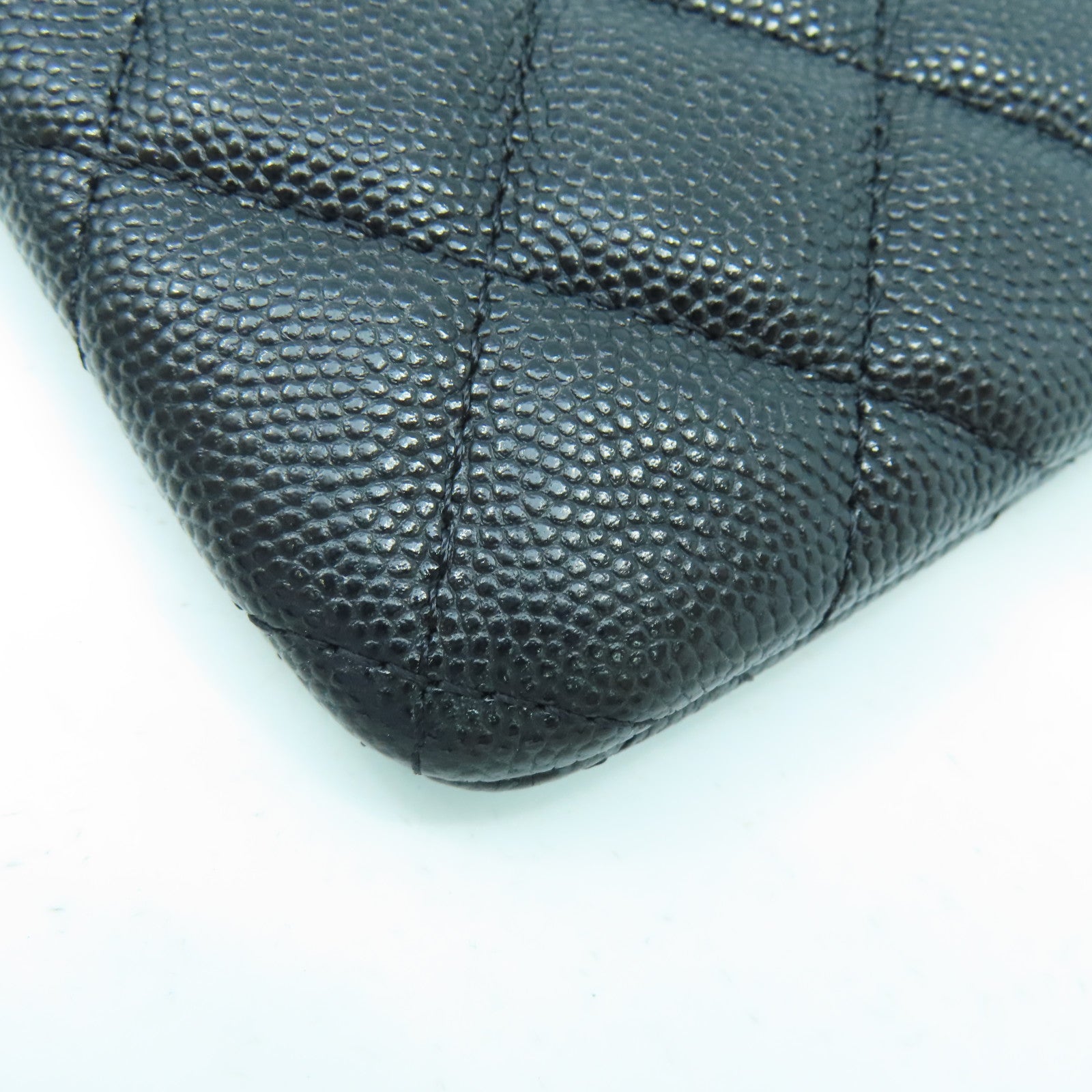 CHANEL 菱格Caviar皮革金扣Classic Pouch手拿包黑色