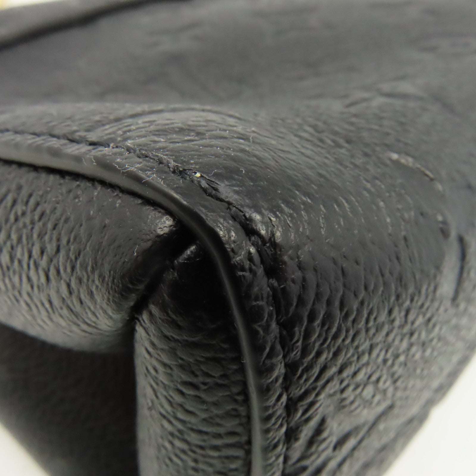 LOUIS VUITTON Monogram Empreinte Vavin PM金扣鏈帶肩背袋黑色