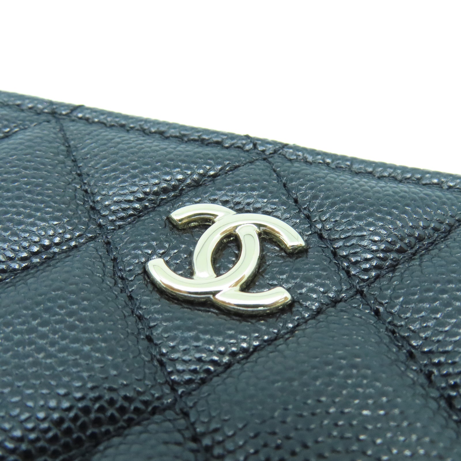CHANEL 菱格Caviar皮革金扣Classic Pouch手拿包黑色