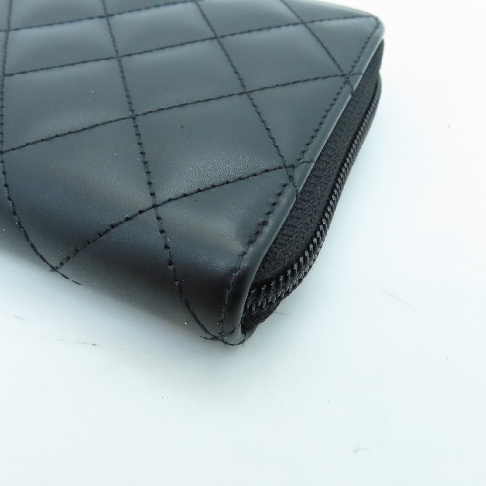 CHANEL Cowhide Leather Zipper Long Wallet Silver Buckle Long Wallet Black/Pink