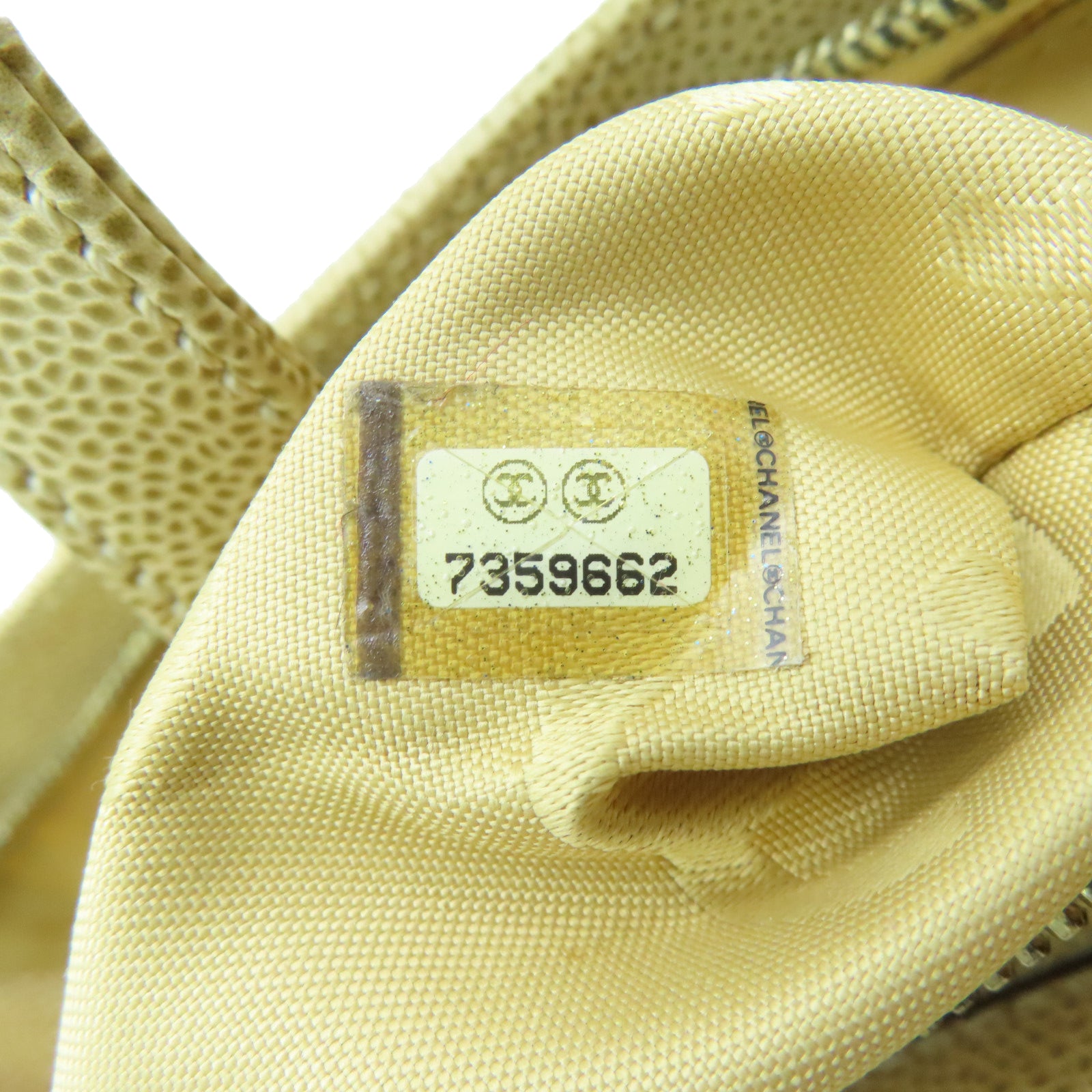 CHANEL 【激减优惠】Caviar皮革Shoulder Bag金扣肩背袋米色