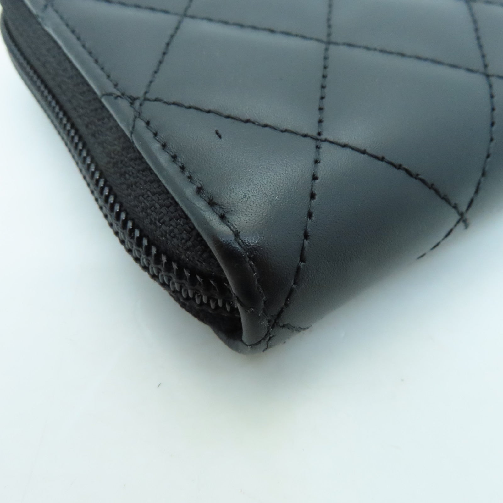 CHANEL Cowhide Leather Zipper Long Wallet Silver Buckle Long Wallet Black/Pink