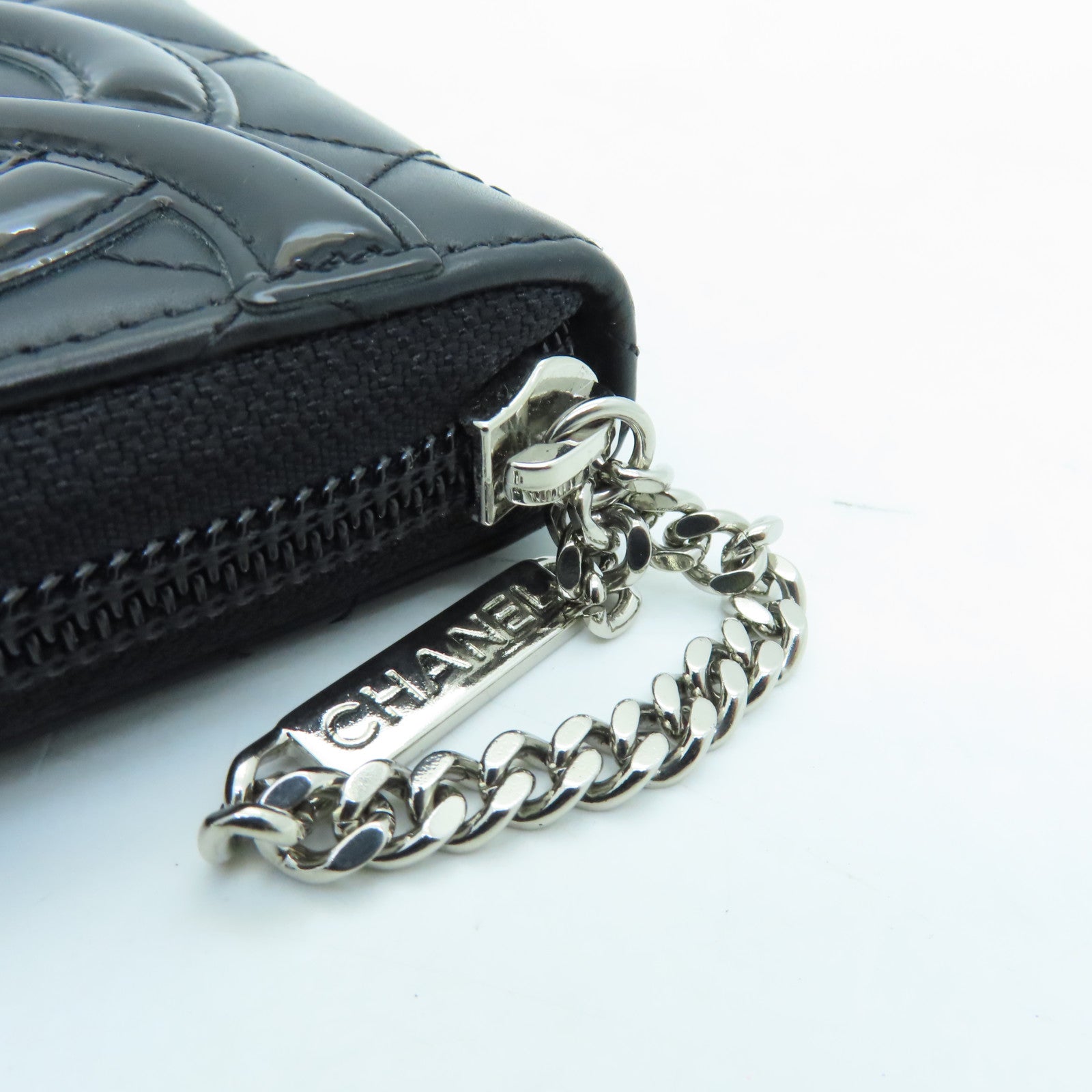 CHANEL Cowhide Leather Zipper Long Wallet Silver Buckle Long Wallet Black/Pink