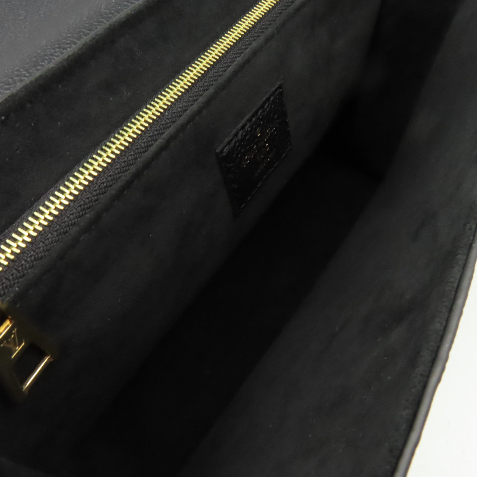 LOUIS VUITTON Monogram Empreinte Vavin PM金扣鏈帶肩背袋黑色