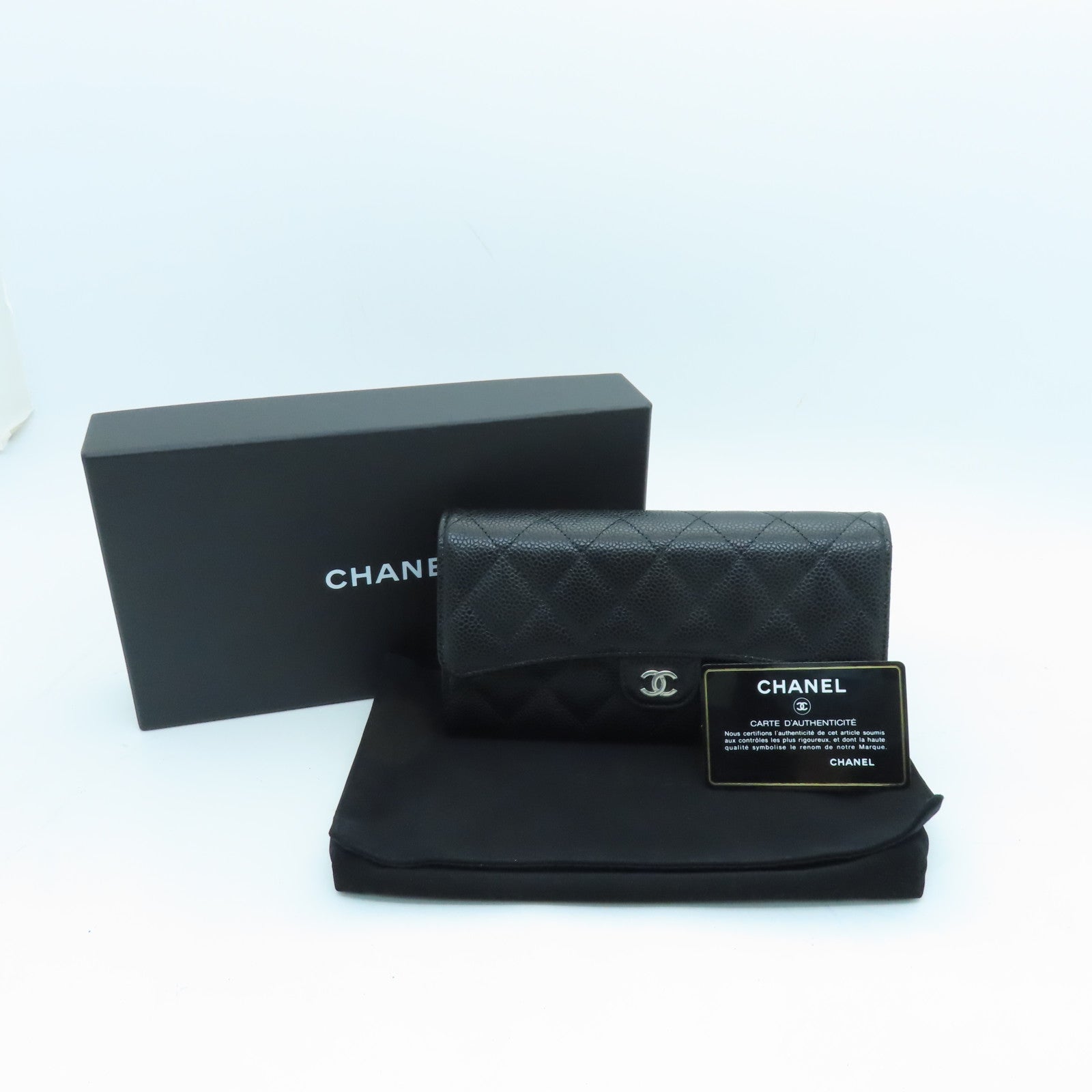 CHANEL Caviar Leather Classic Long Wallet Silver Buckle Long Wallet Black