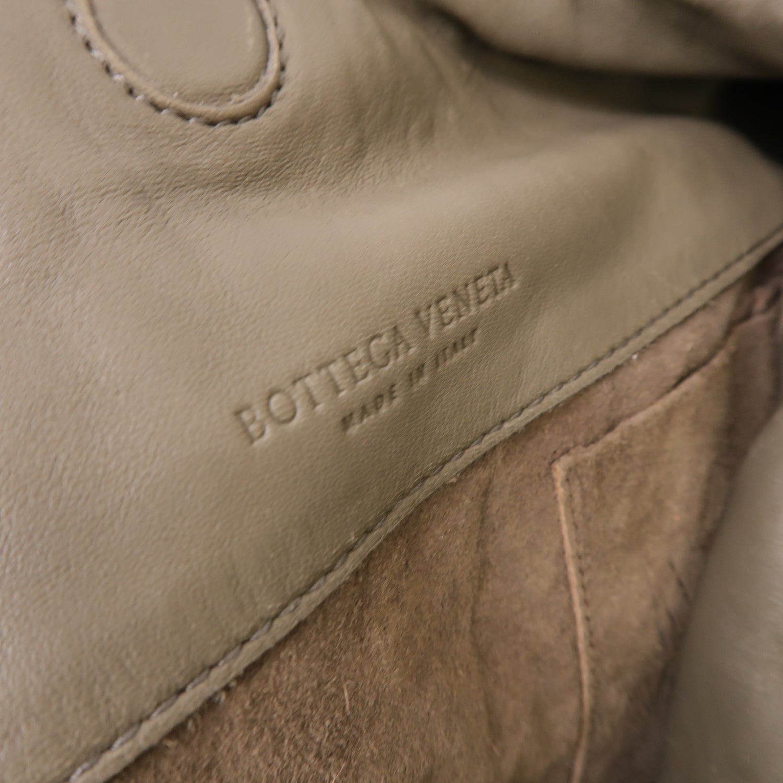 BOTTEGA VENETA 羊皮皮革Shoulder Bag肩背袋灰色