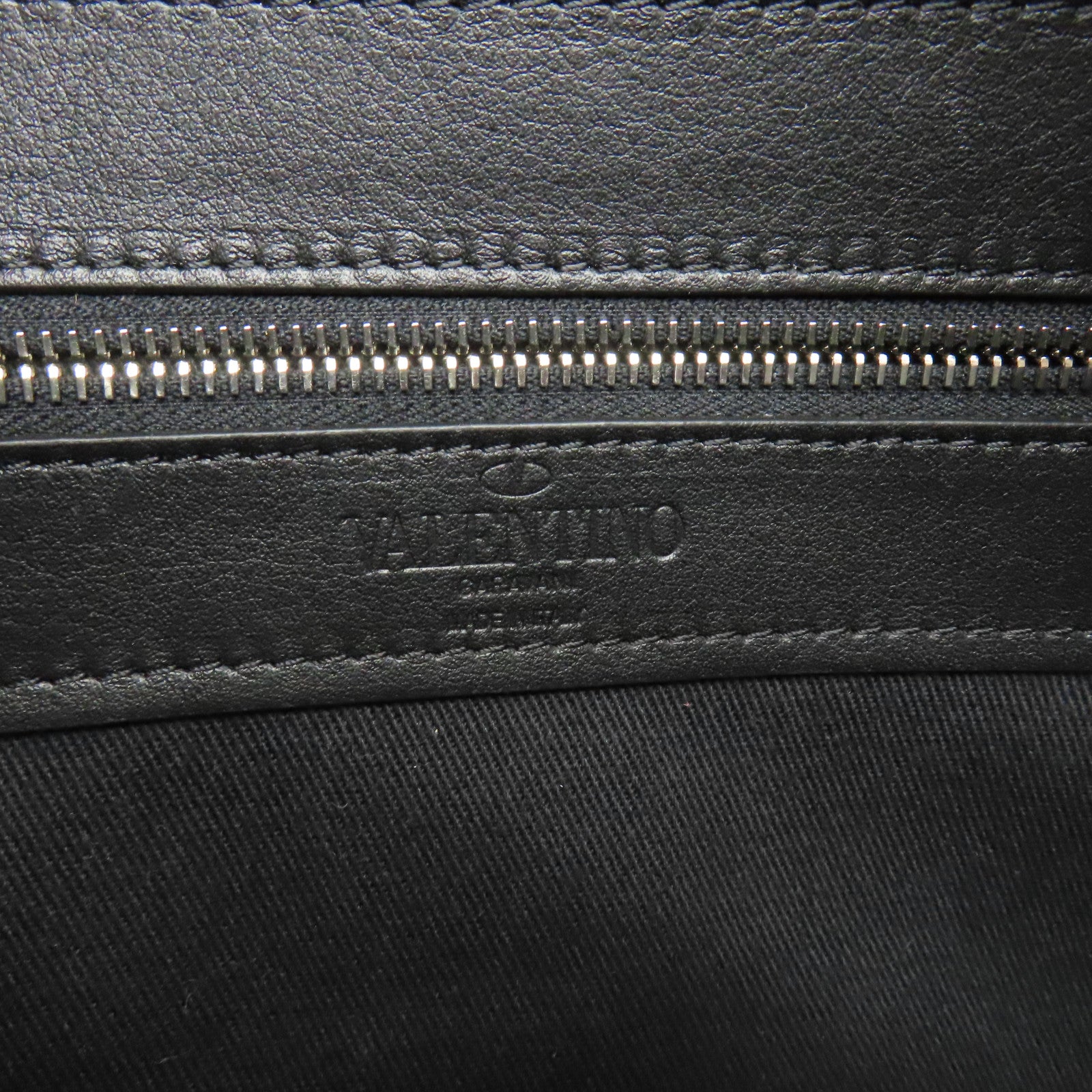 Valentino 【激減優惠】尼龍Shoulder Bag肩背袋黑色