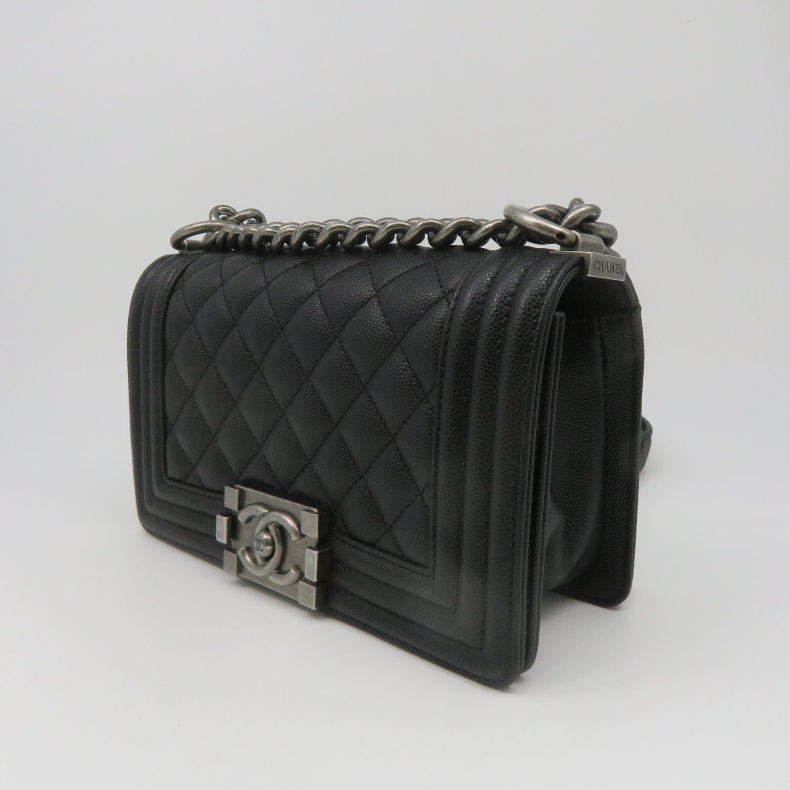 CHANEL Diamond Caviar Leather Boyo Chanel Silver Buckle Chain Shoulder Bag Black
