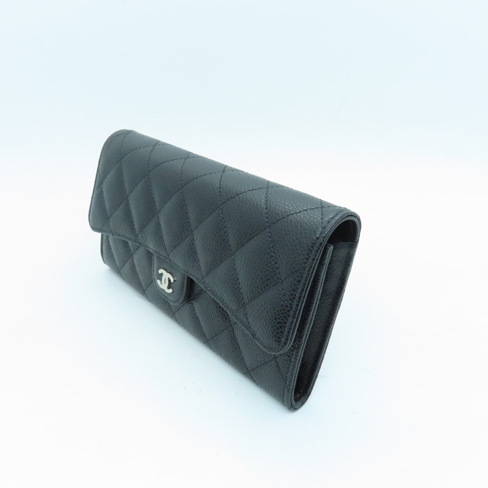 CHANEL Caviar Leather Classic Long Wallet Silver Buckle Long Wallet Black