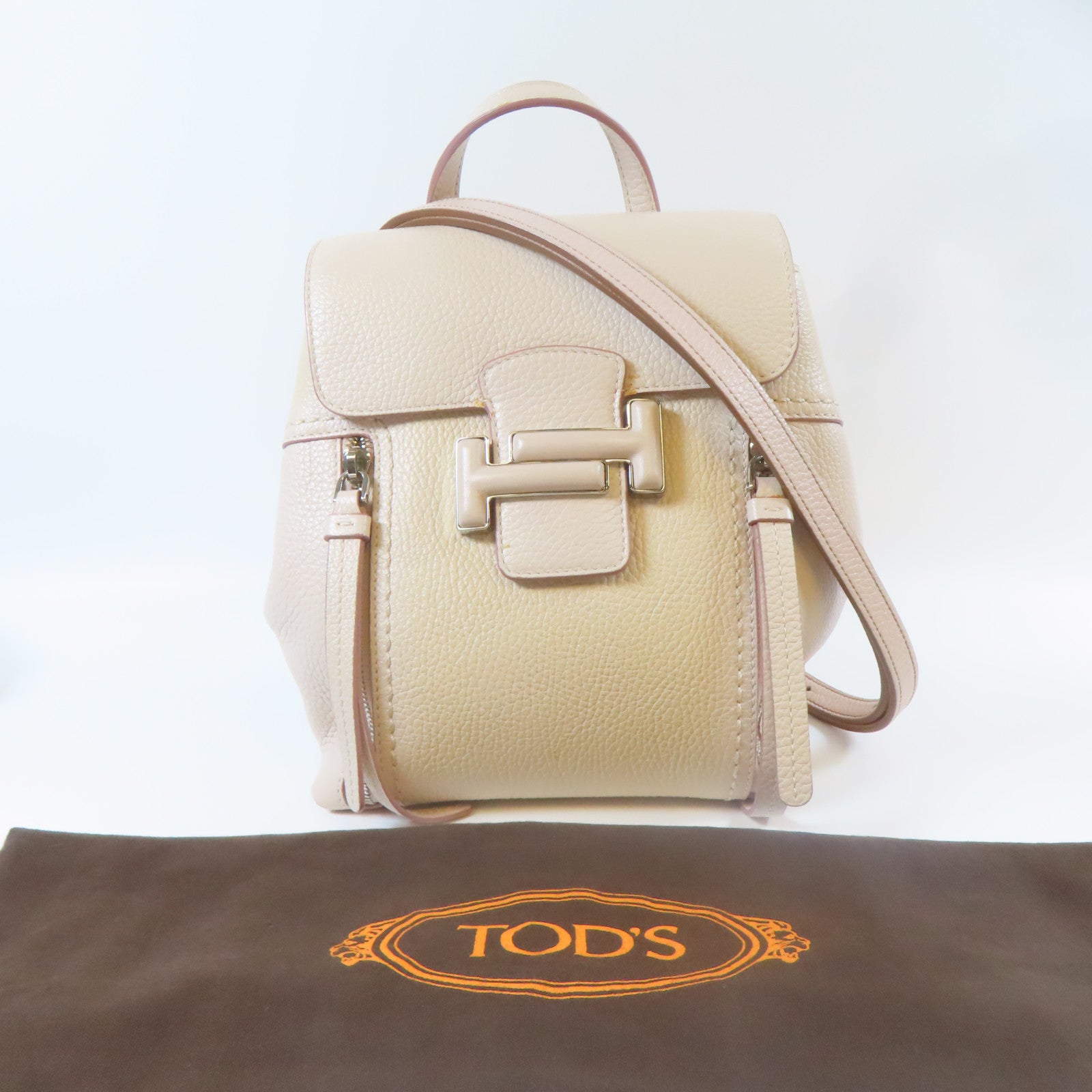 TOD’S 牛皮皮革Backpack銀扣背包米色