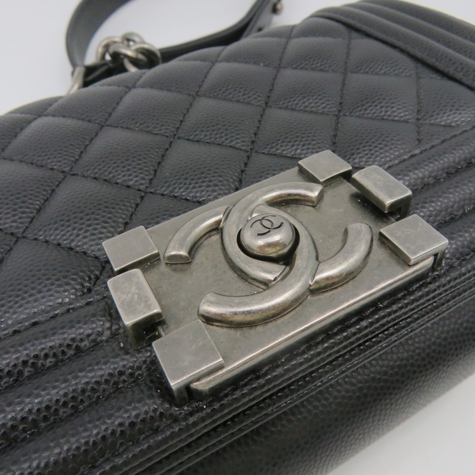 CHANEL Diamond Caviar Leather Boyo Chanel Silver Buckle Chain Shoulder Bag Black
