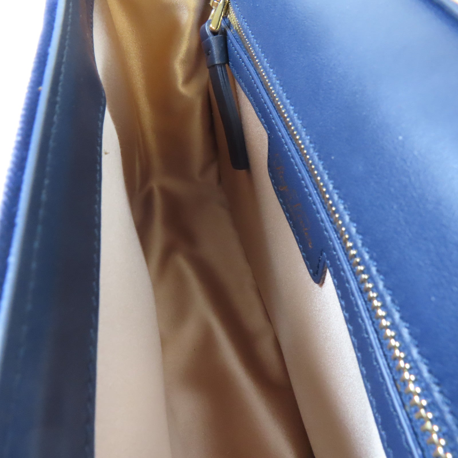Roger Vivier 天鵝絨Roger Vivier Chain Shoulder銀扣鏈帶肩背袋藍色