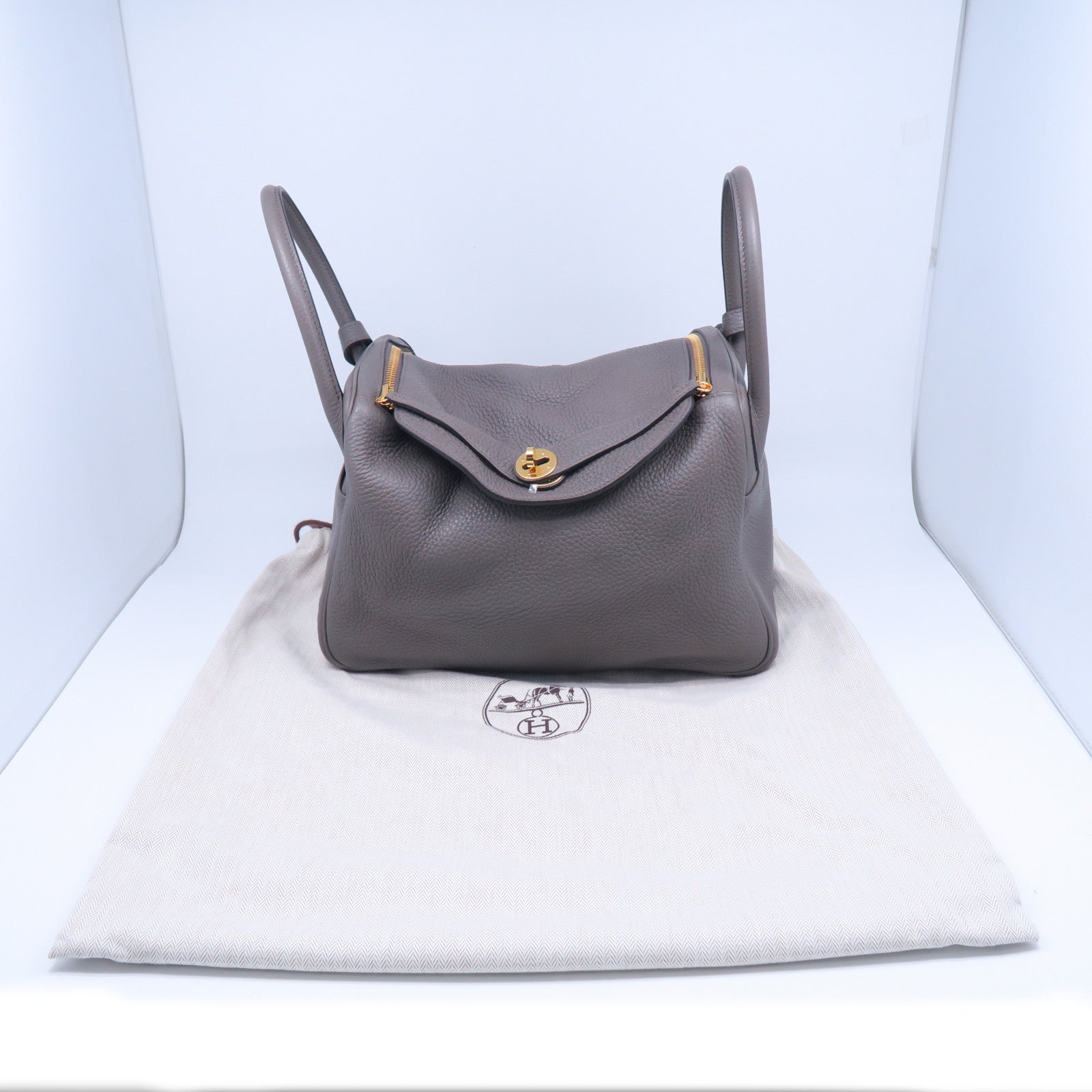 HERMES Taurillon Clemence皮革Lindy 30金扣手挽肩背兩用袋錫器灰色