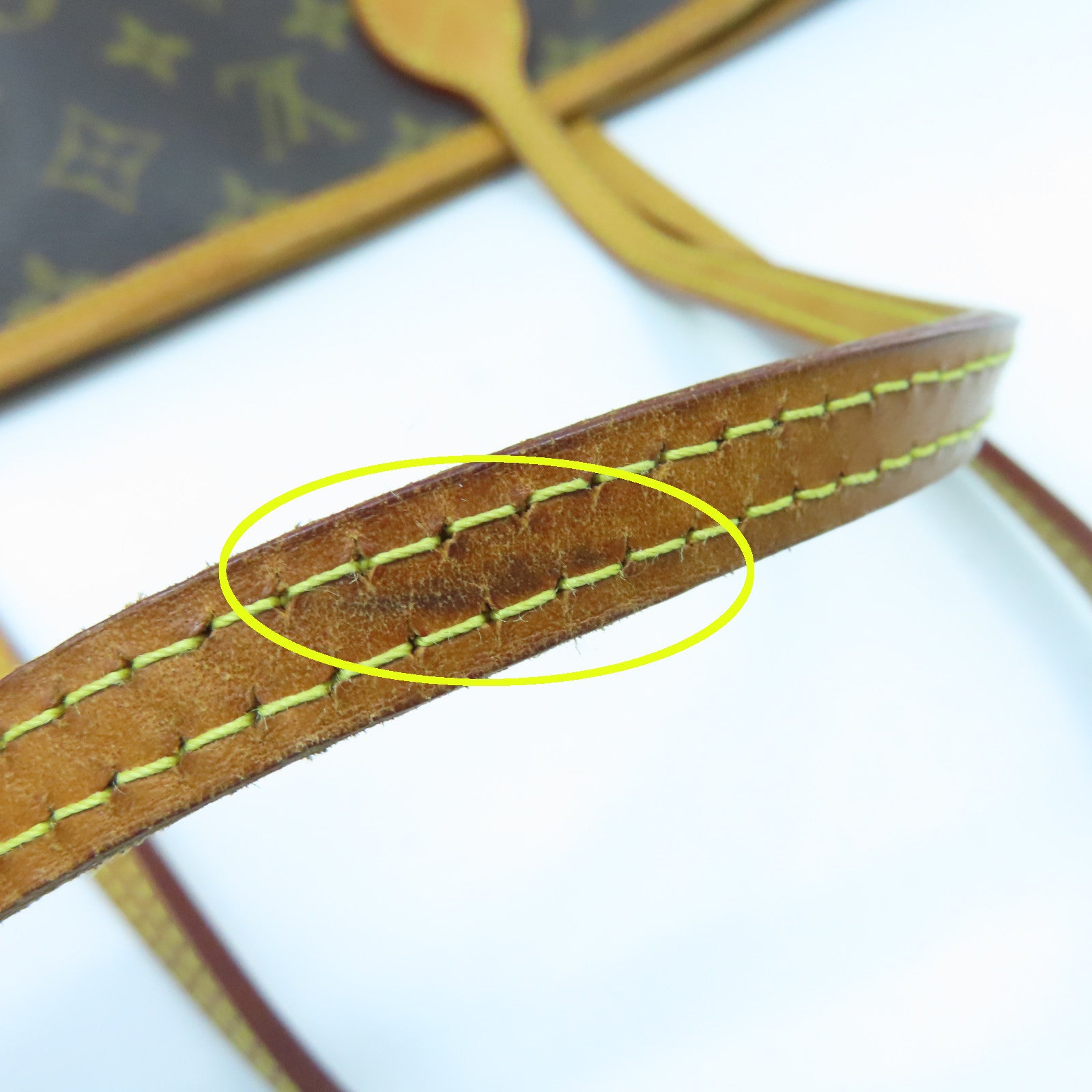 LOUIS VUITTON Monogram Neverfull MM gold buckle handle bag brown