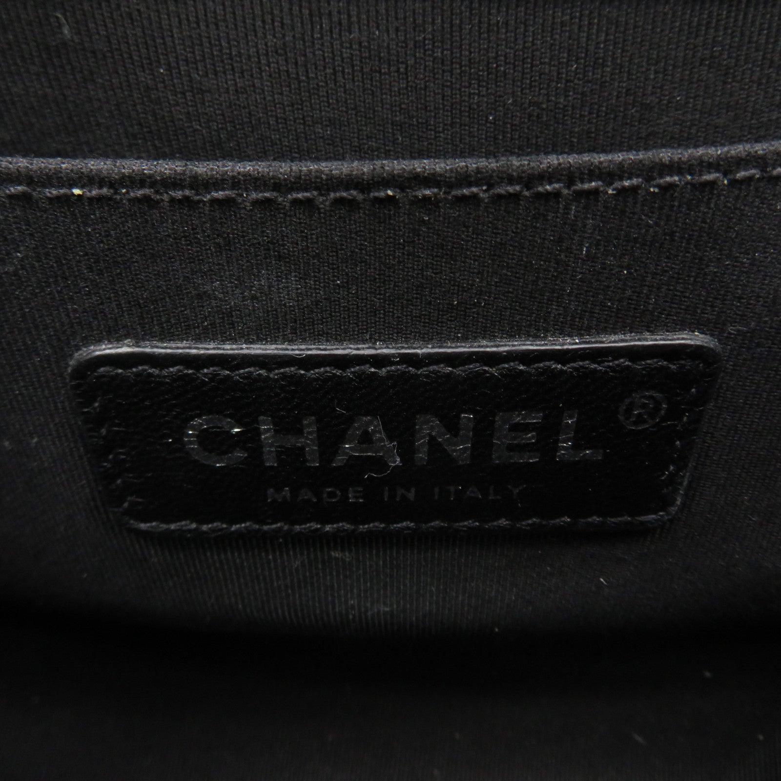 CHANEL Diamond Caviar Leather Boyo Chanel Silver Buckle Chain Shoulder Bag Black