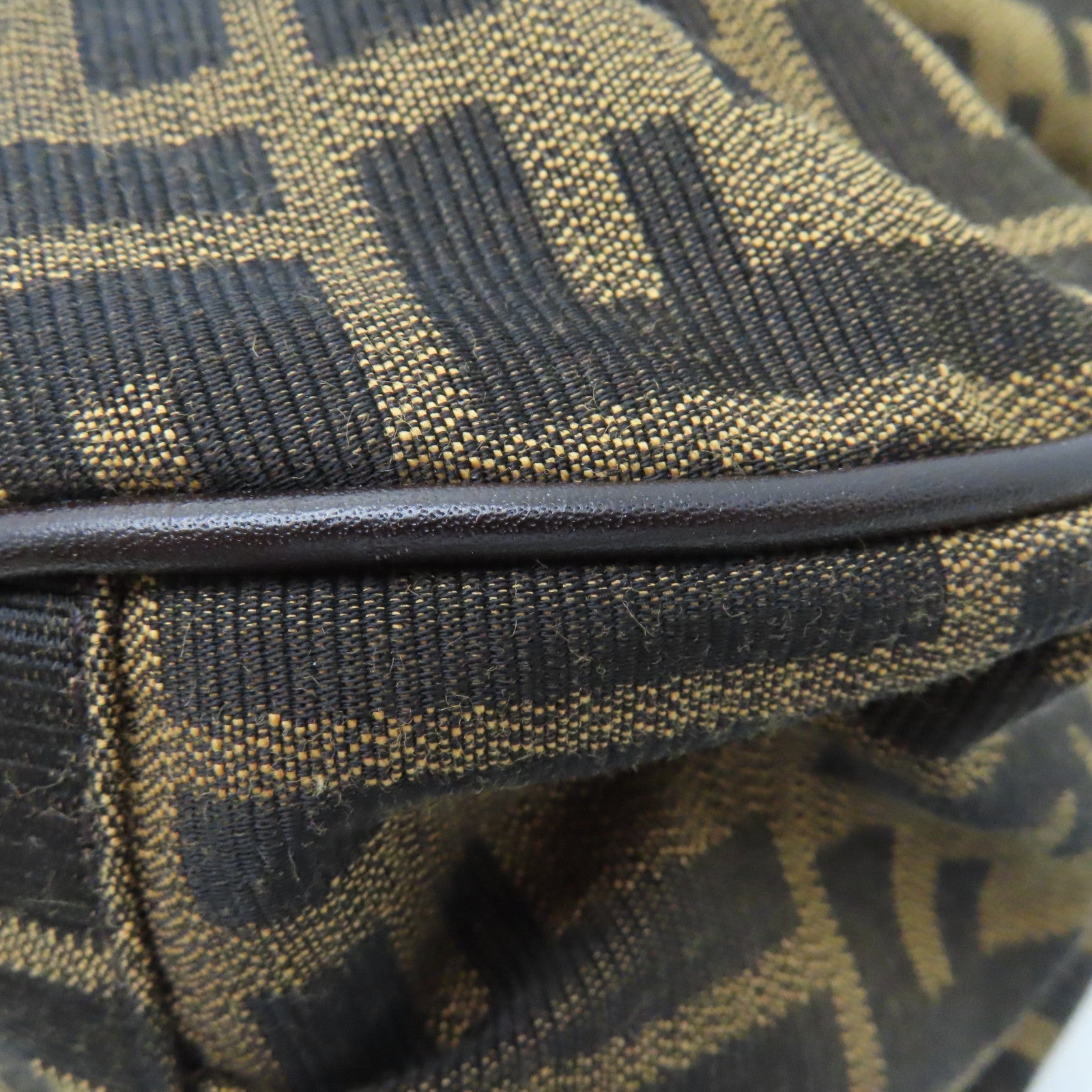 FENDI 帆布Shoulder Bag肩背袋啡色