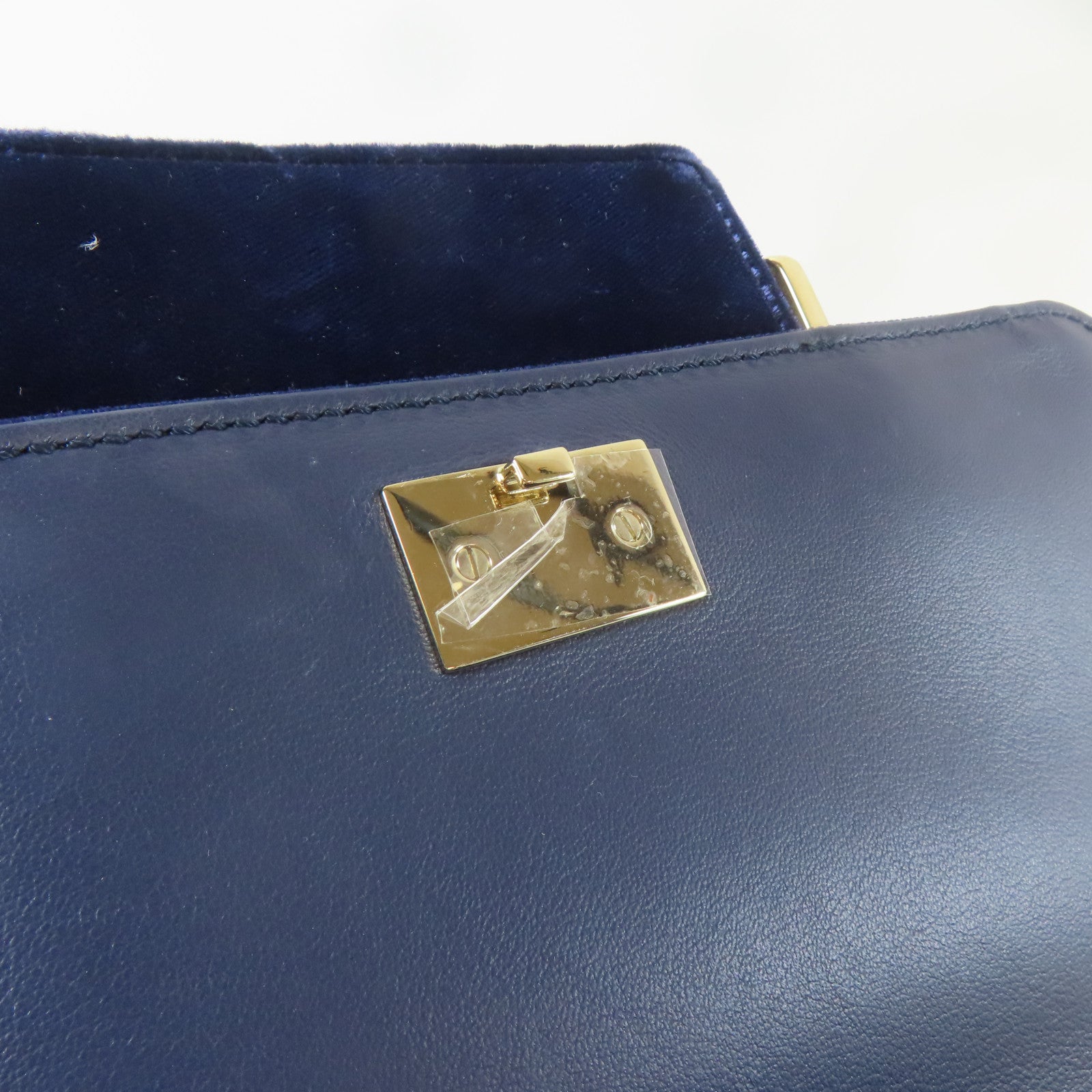 Roger Vivier 天鵝絨Roger Vivier Chain Shoulder銀扣鏈帶肩背袋藍色
