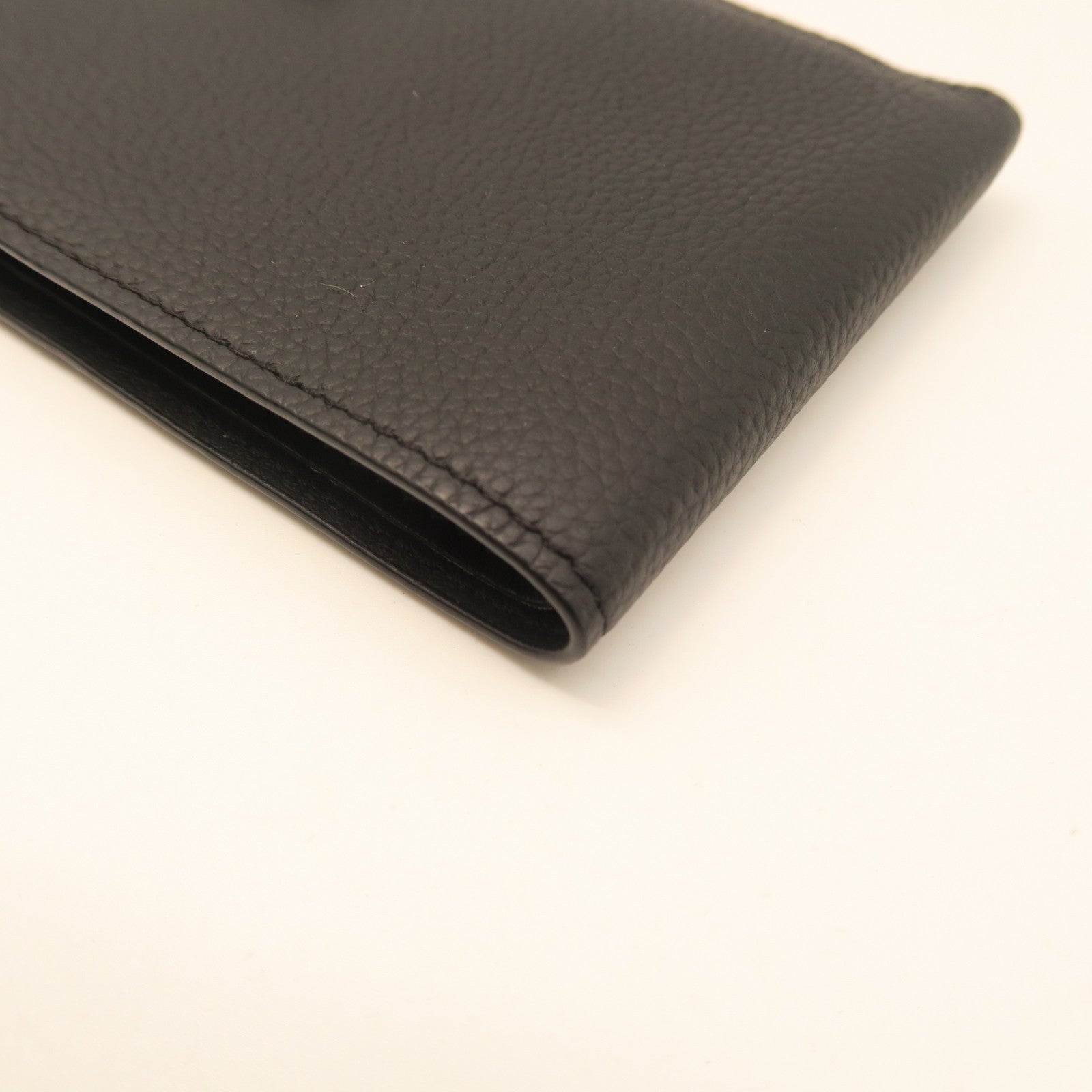 LOUIS VUITTON Aerogram Multiple Wallet Black
