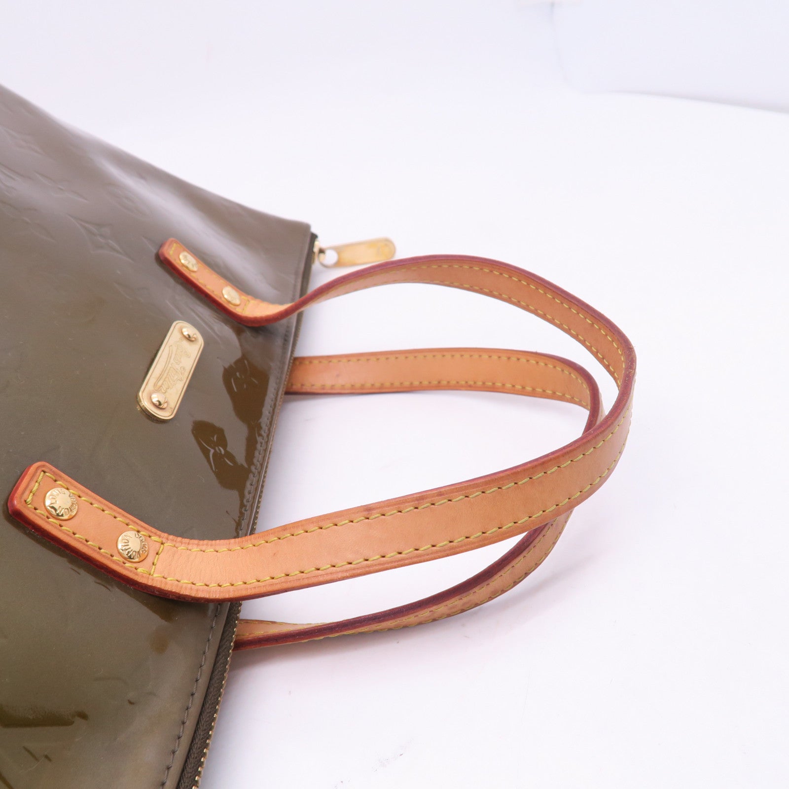 LOUIS VUITTON Vernis Bellevue PM金扣手挽袋綠色