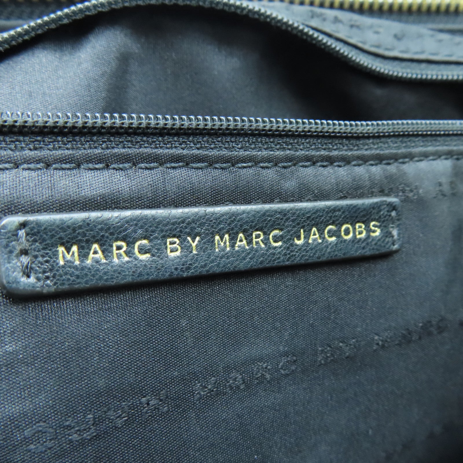 MARC BY MARC JACOBS 牛皮皮革2 Way Shoulder金扣手挽肩背兩用袋黑色