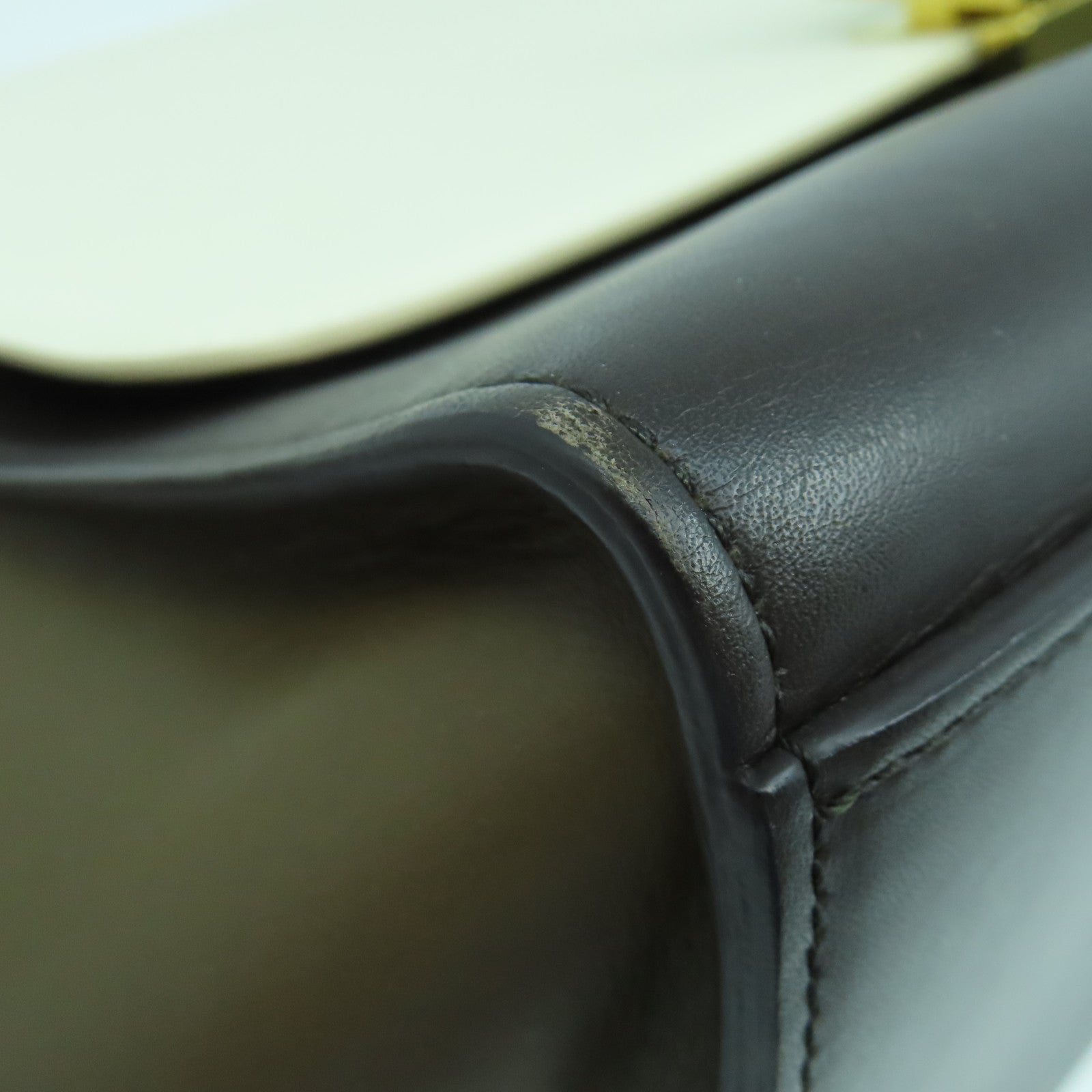 CELINE 【激減優惠】牛皮皮革Trapeze金扣手挽肩背兩用袋棕色/白色/黑色