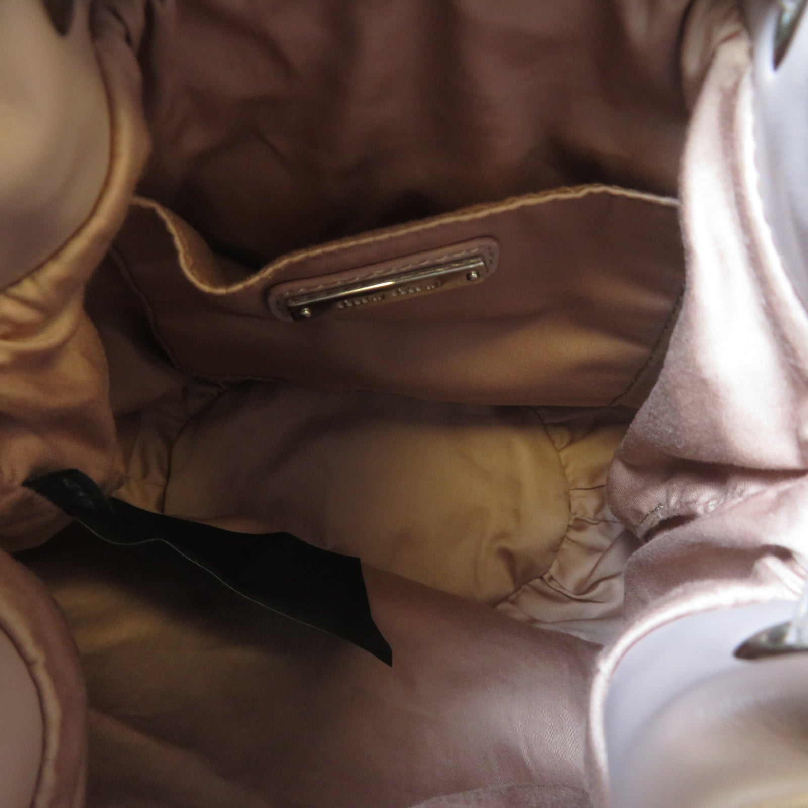 Miu Miu 羊皮皮革Shoulder Bag銀扣肩背袋粉紅色