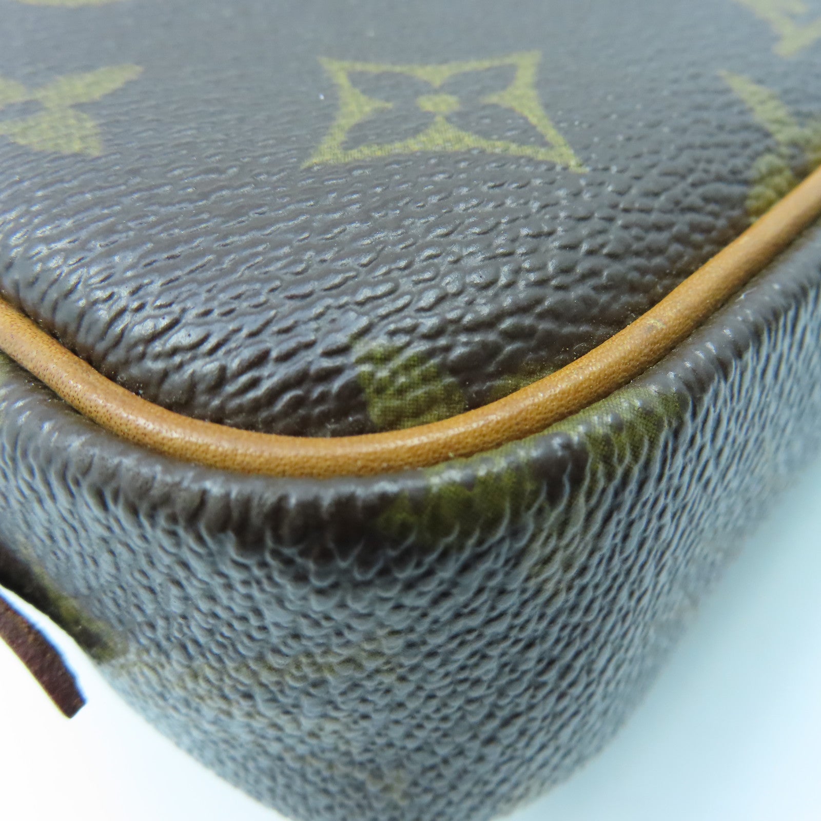 LOUIS VUITTON Monogram Pochette Marly Bandouliere金扣肩背袋啡色