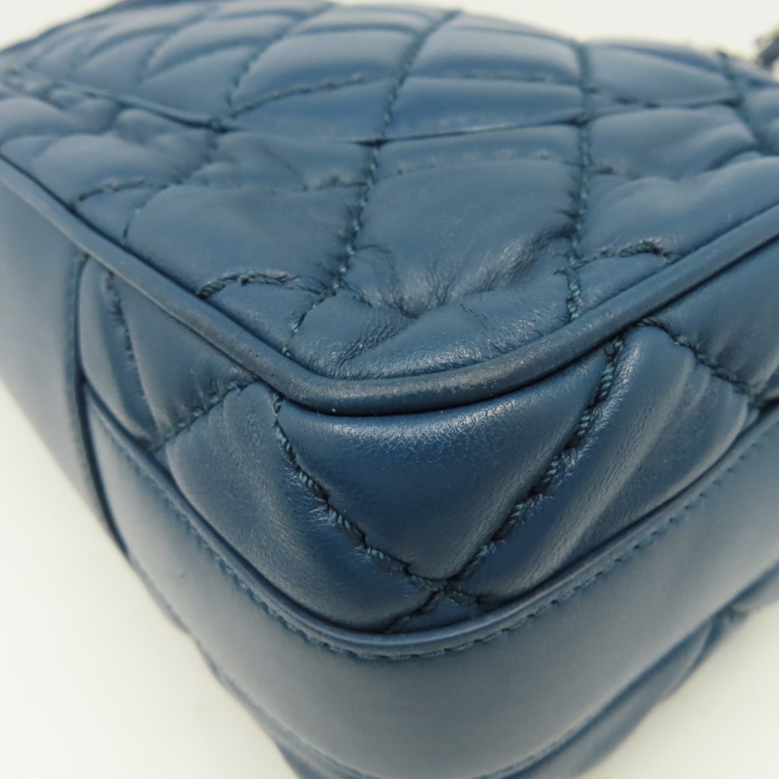 CHANEL 菱格羊皮皮革Chain Shoulder銀扣鏈帶肩背袋藍色