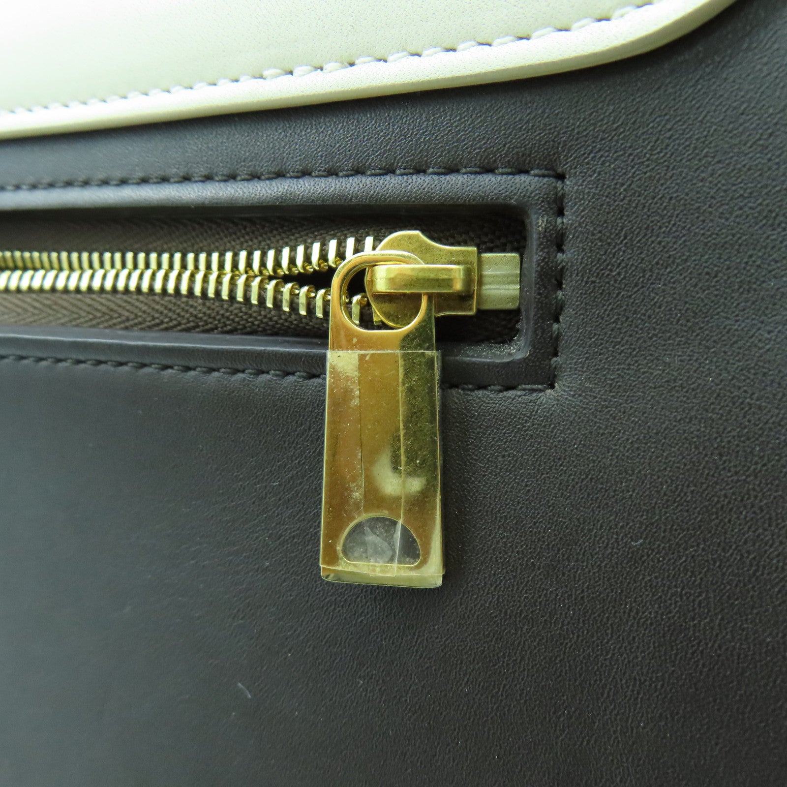CELINE 【激減優惠】牛皮皮革Trapeze金扣手挽肩背兩用袋棕色/白色/黑色
