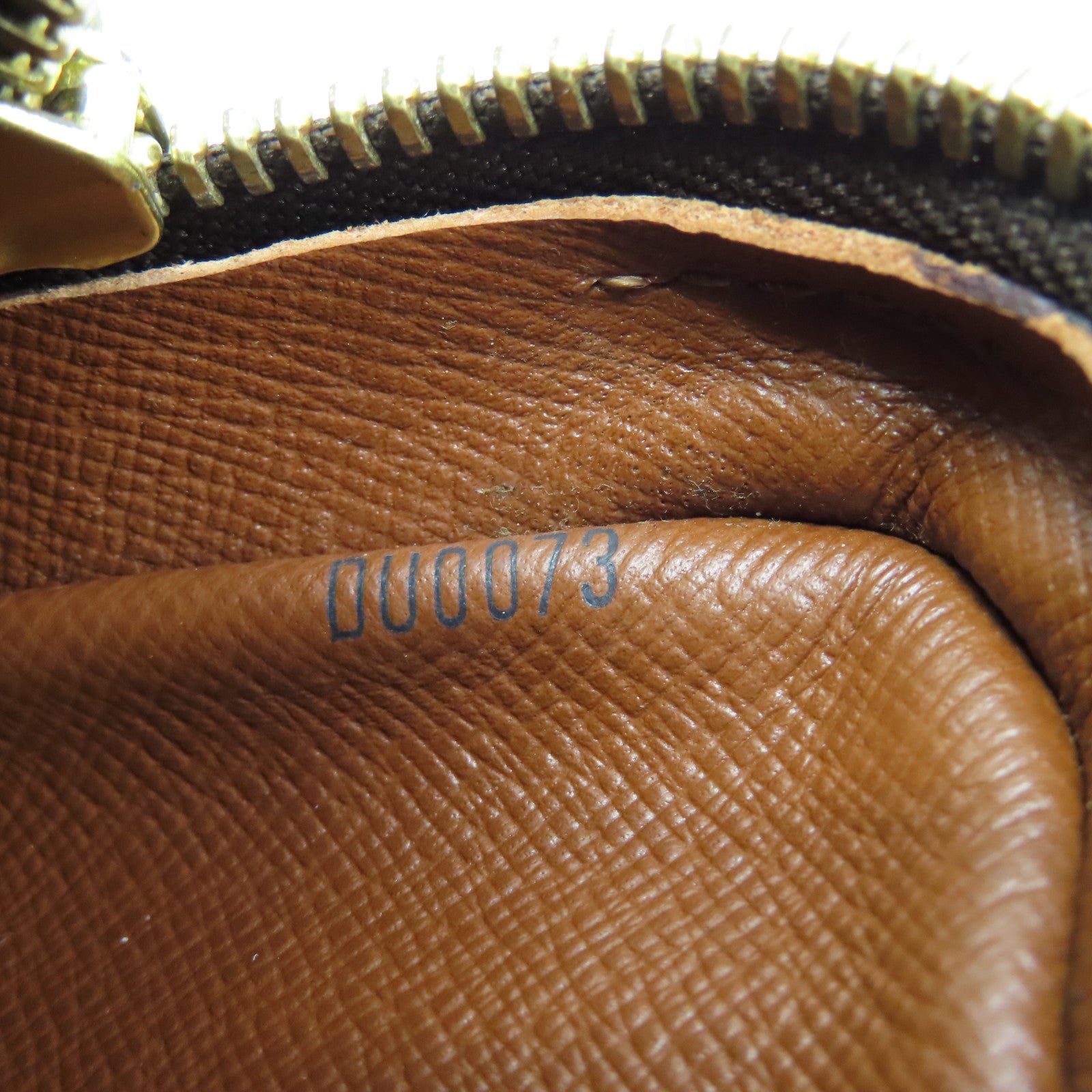 LOUIS VUITTON Monogram Pochette Marly Bandouliere金扣肩背袋啡色