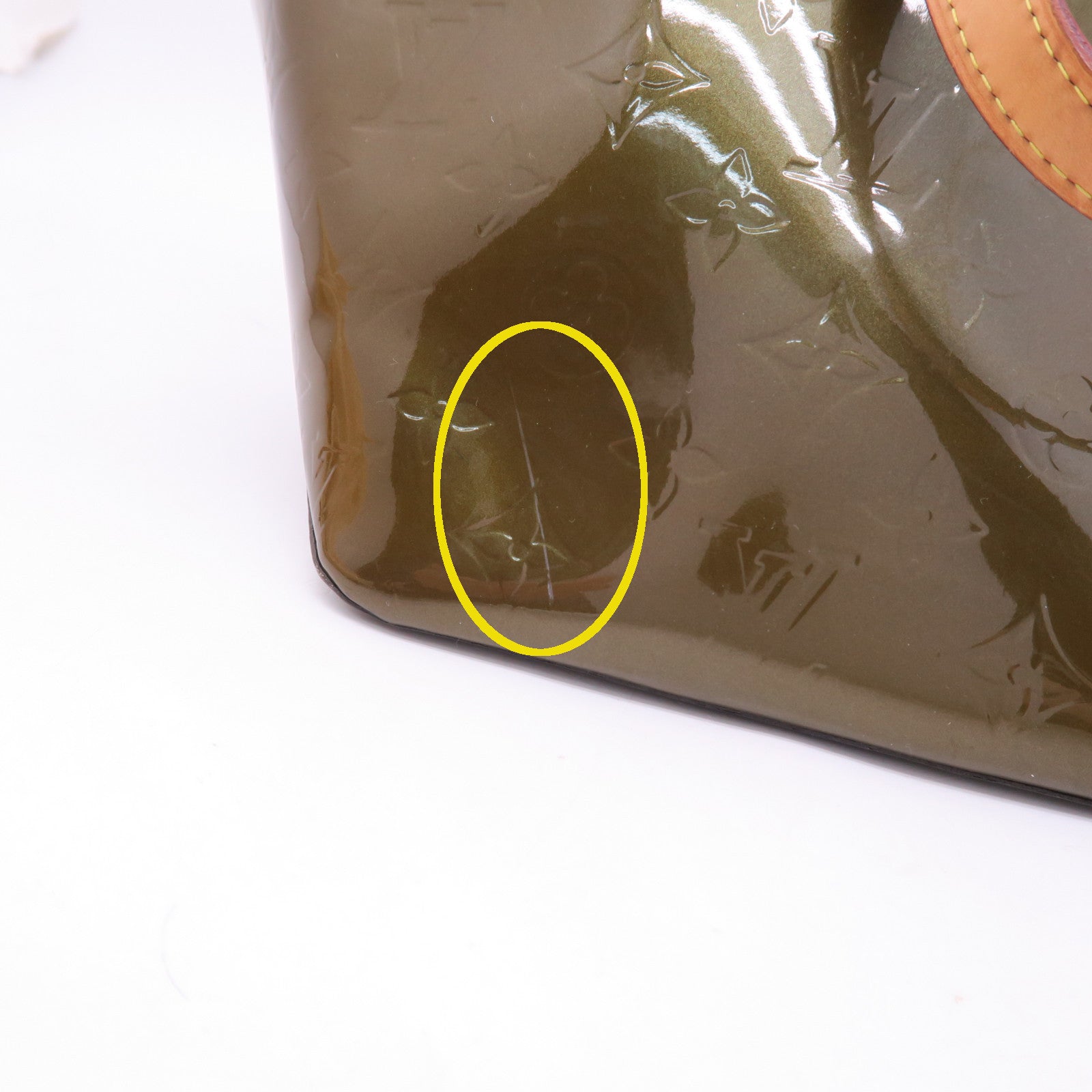 LOUIS VUITTON Vernis Bellevue PM金扣手挽袋綠色