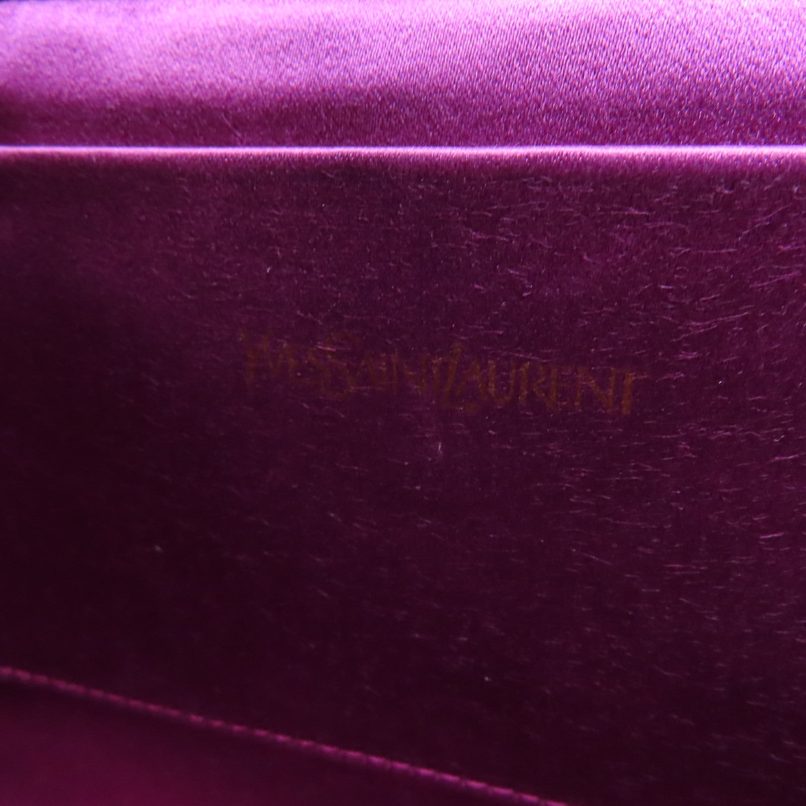 YVES SAINT LAURENT 漆皮皮革Clutch金扣手拿包粉紅色