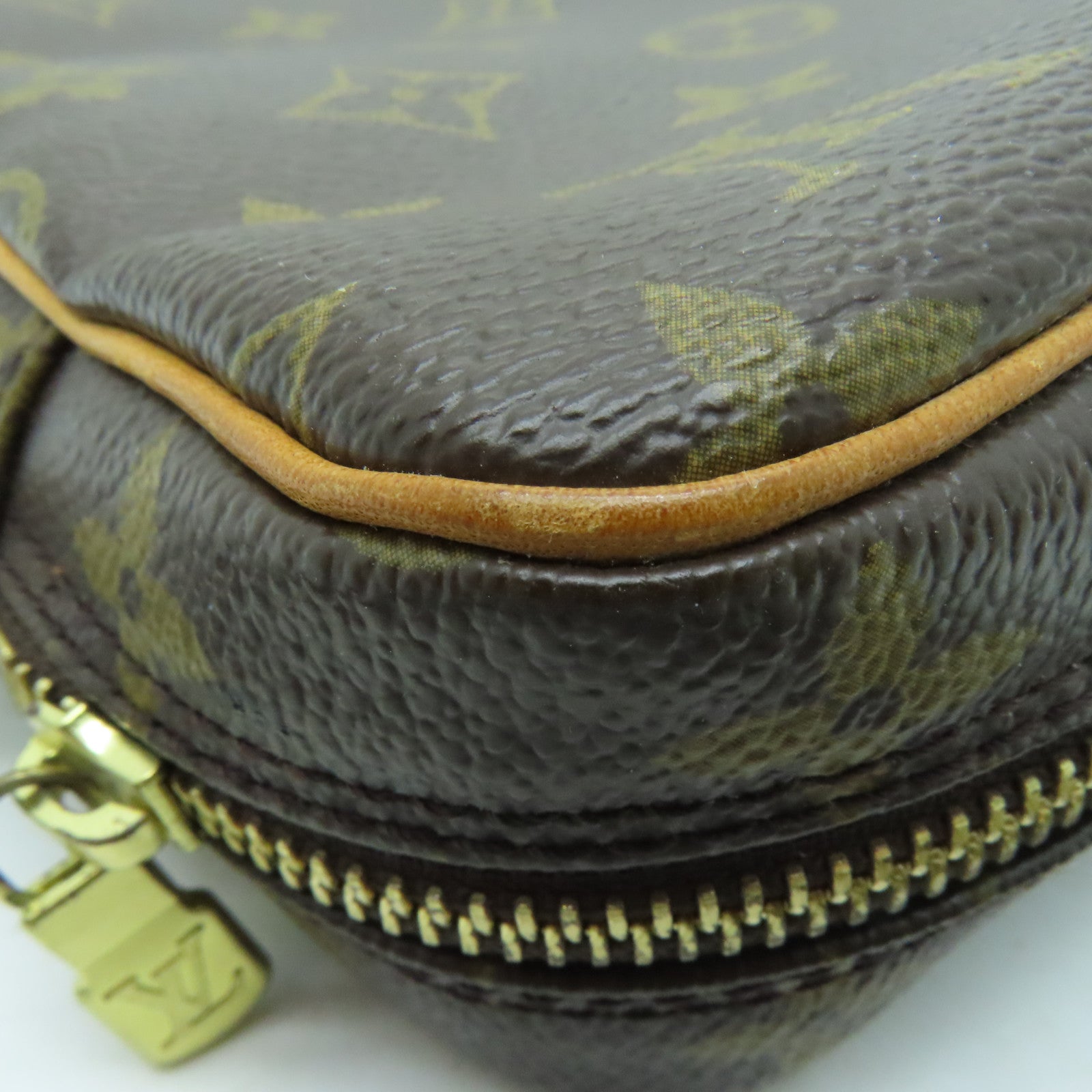 LOUIS VUITTON Monogram Danube Shoulder Bag金扣肩背袋啡色